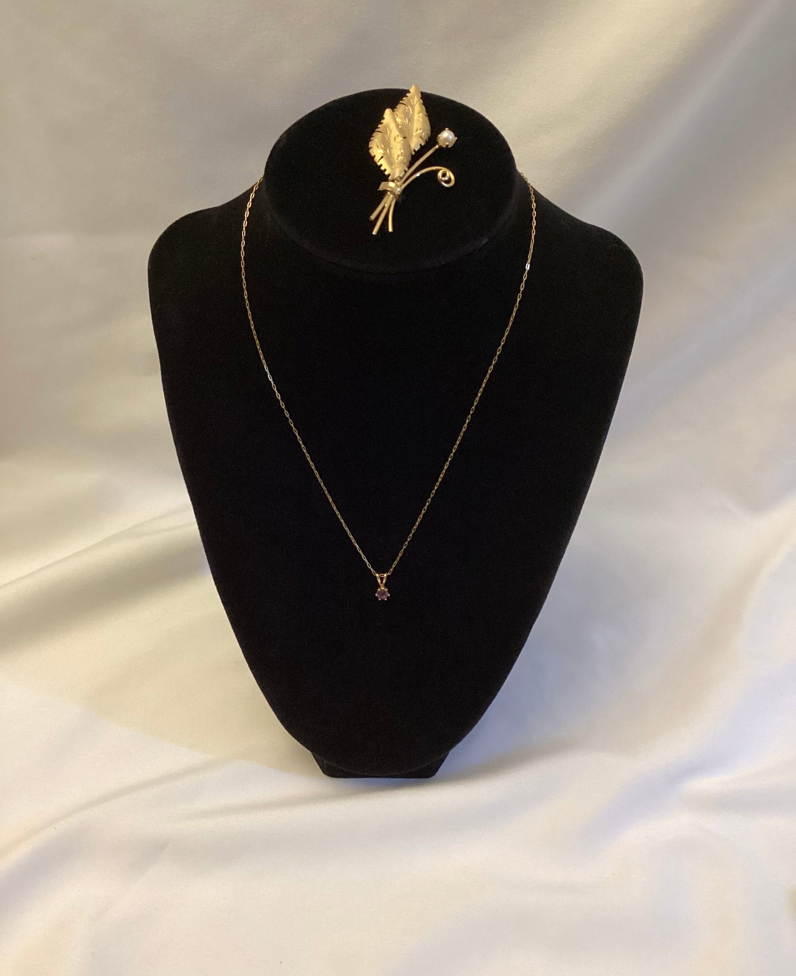 Gold Filled Necklace & Brooch: Marked 1/20 14k GF / SKL 12k GF