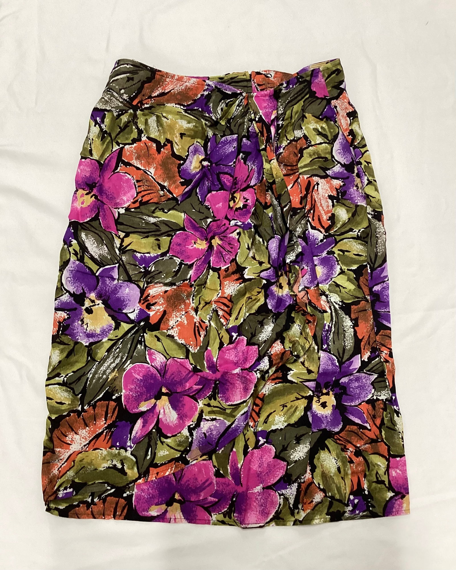 Vintage Floral Faux Wrap Skirt: Size 11/12 Waist approx 28 inches