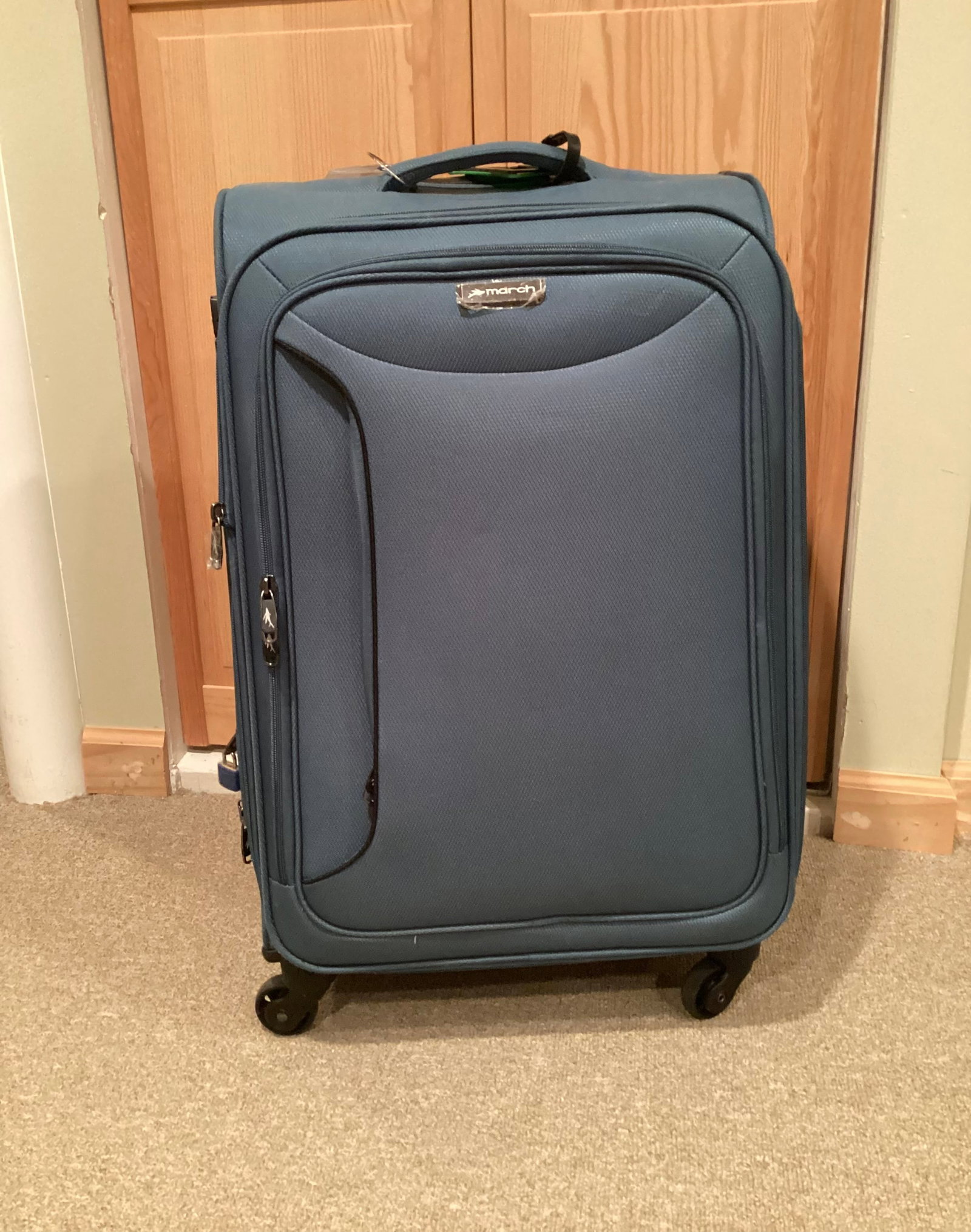 Made in The Netherlands March Spinner Suitcase: 27.5x16.5x10.5