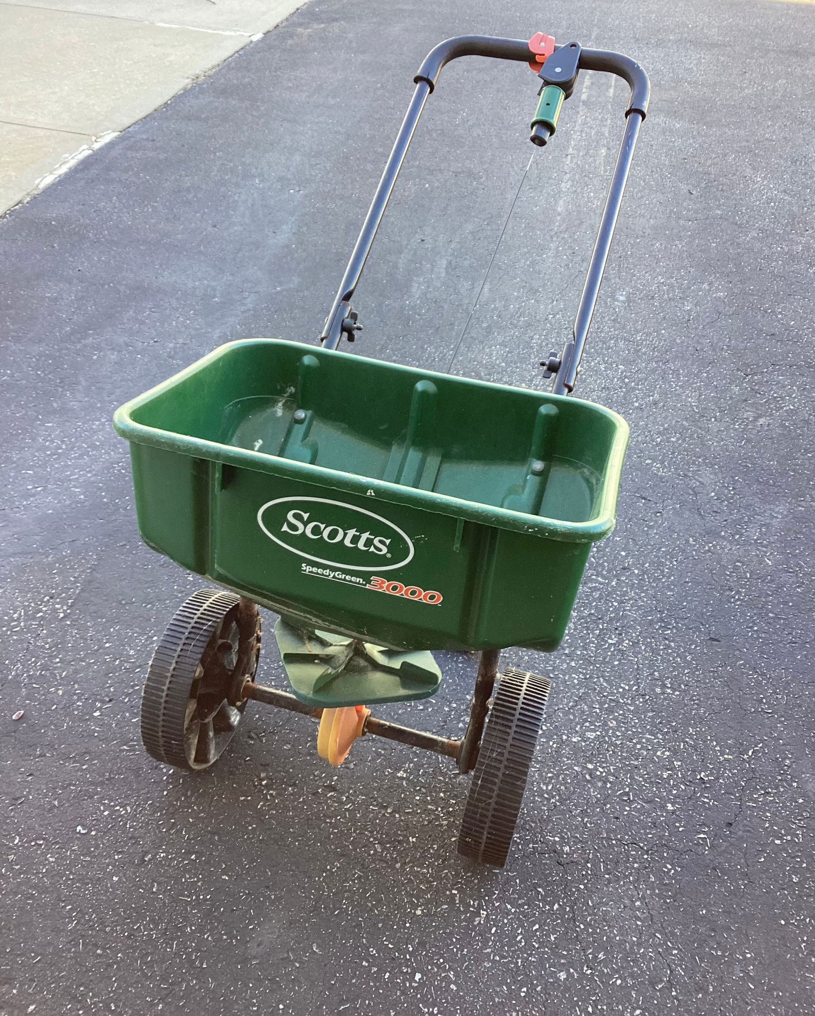 Scott’s Speedy Green 3000 (1 of 3)