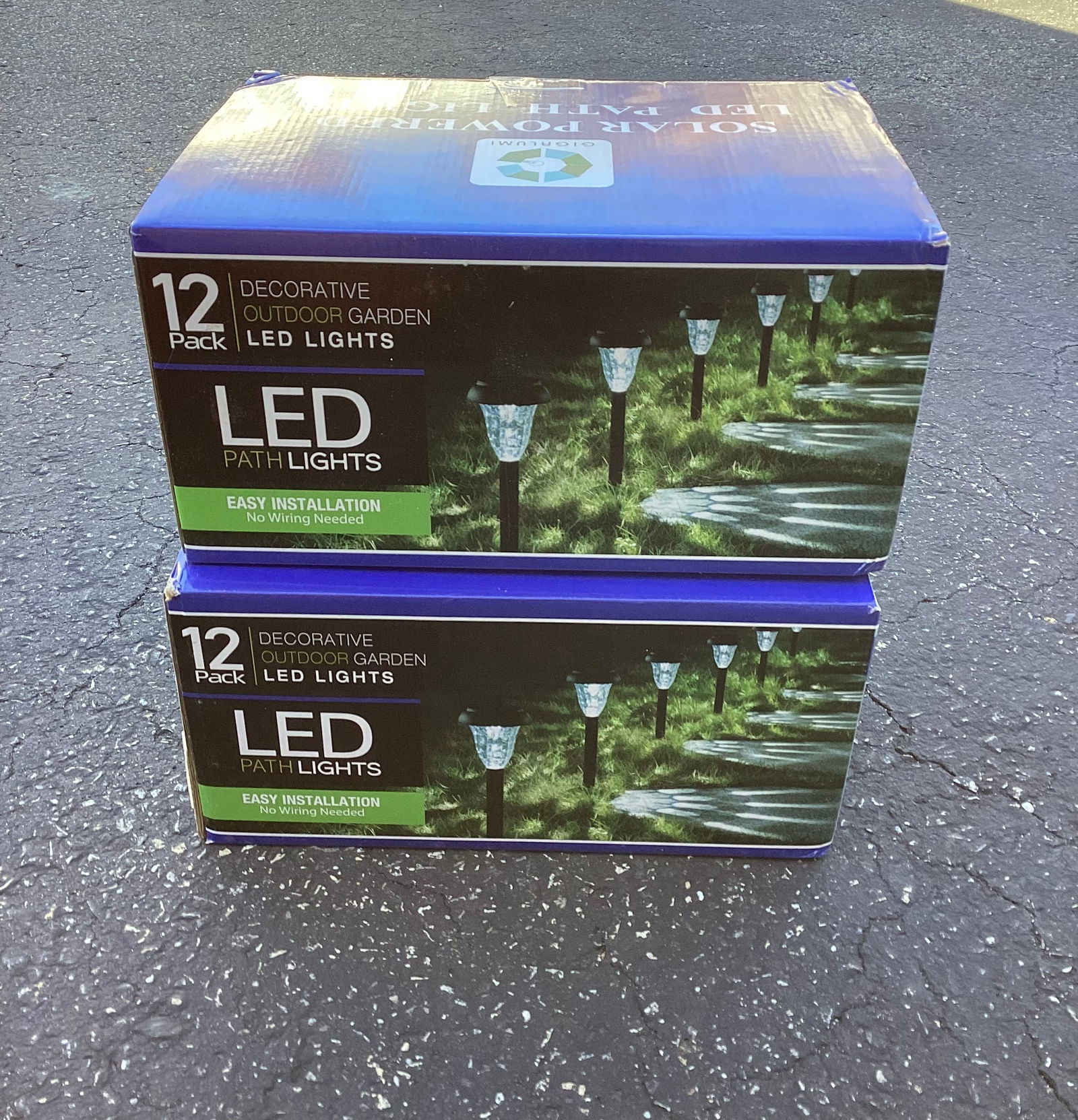 New in Box LED Solar Path Lights (1 of 3)