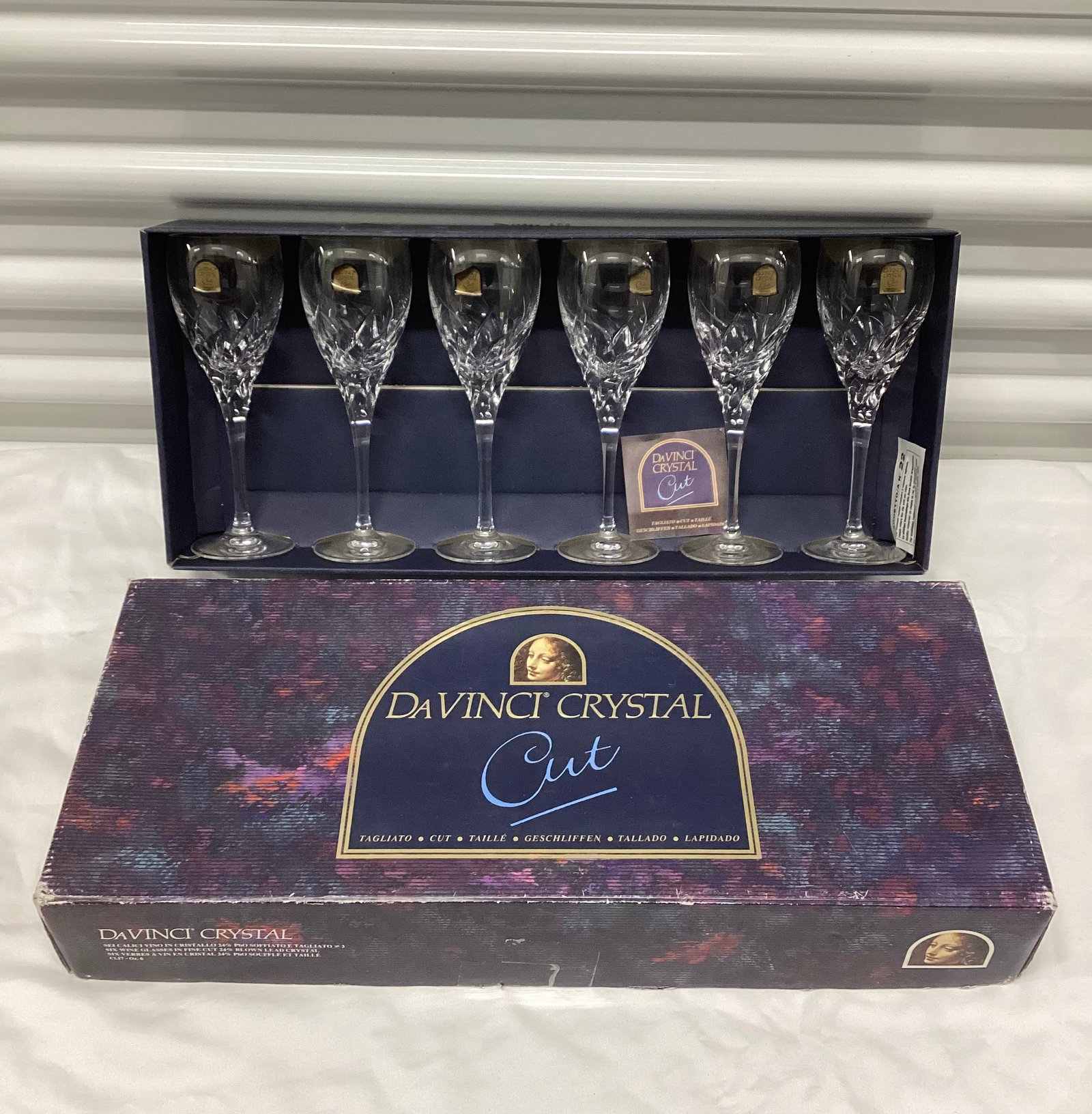 Boxed Set of 6 DaVinci Italian Blown Lead Crystal Volterra Wine Glasses: 8 inches