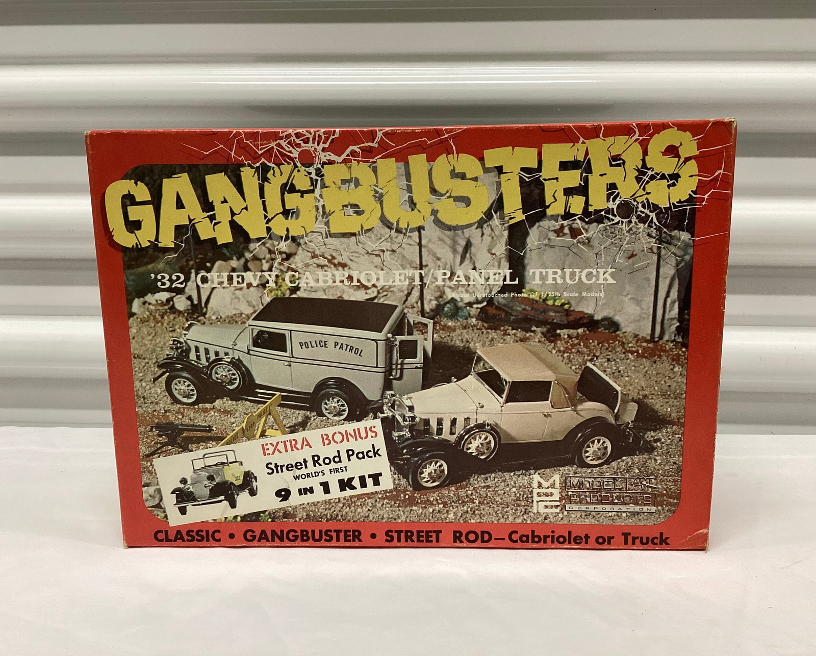 Vintage MPC Gangbusters 1932 Street Rod Model Kit: Unchecked but appears complete