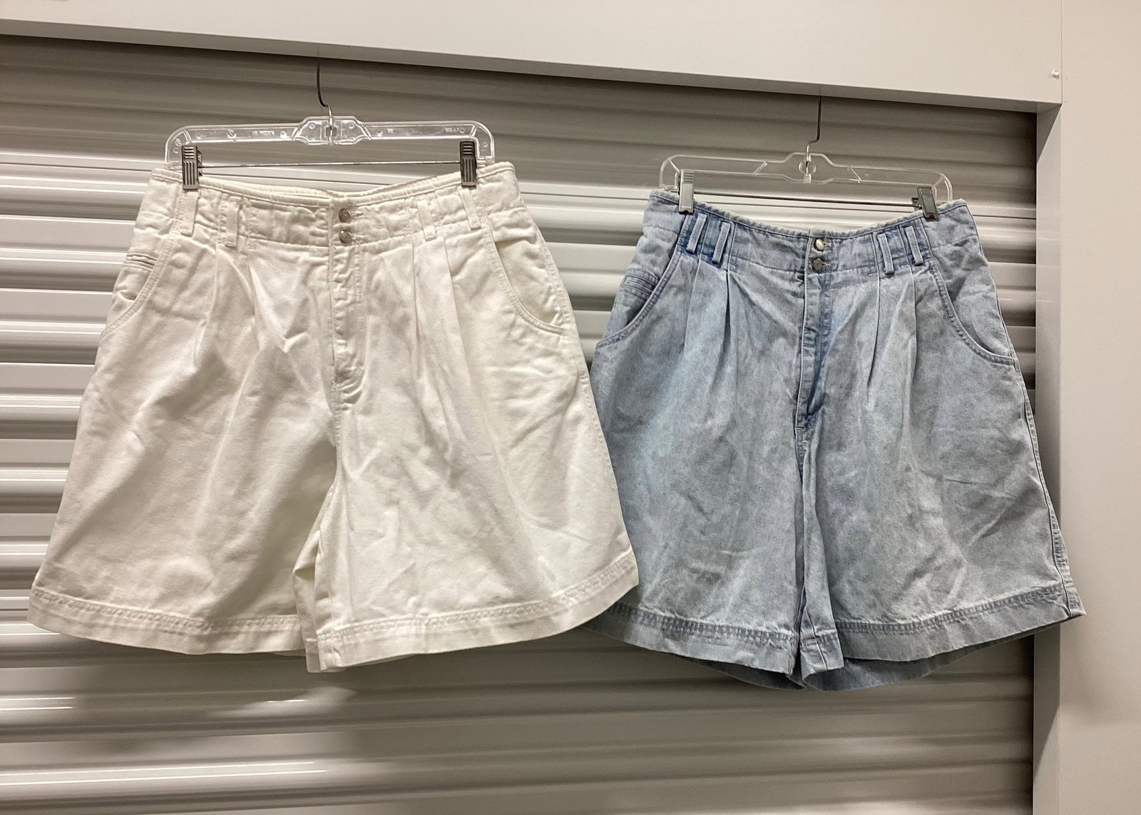 Two Pair Vintage Liz Wear Paper Bag Shorts: Size 14
