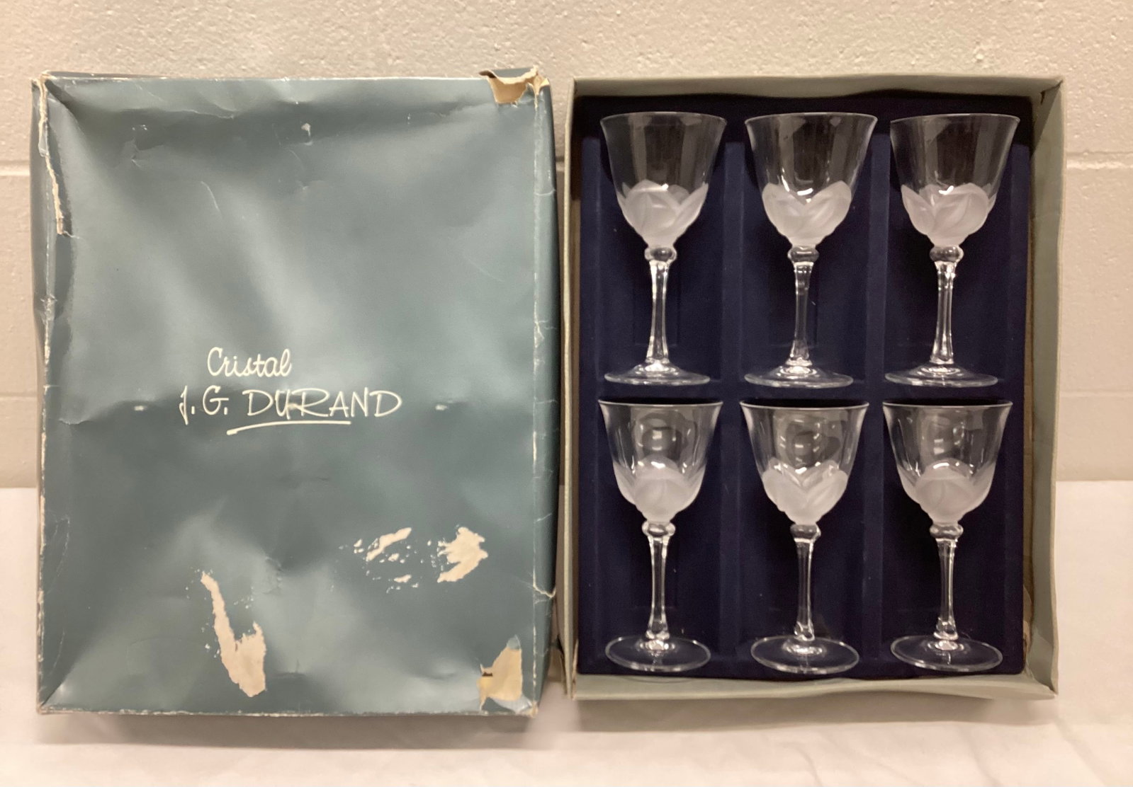 Set of Six Florence Collection By Cristal D’Arques-Durand Tulip Wine Glasses: Unmarked