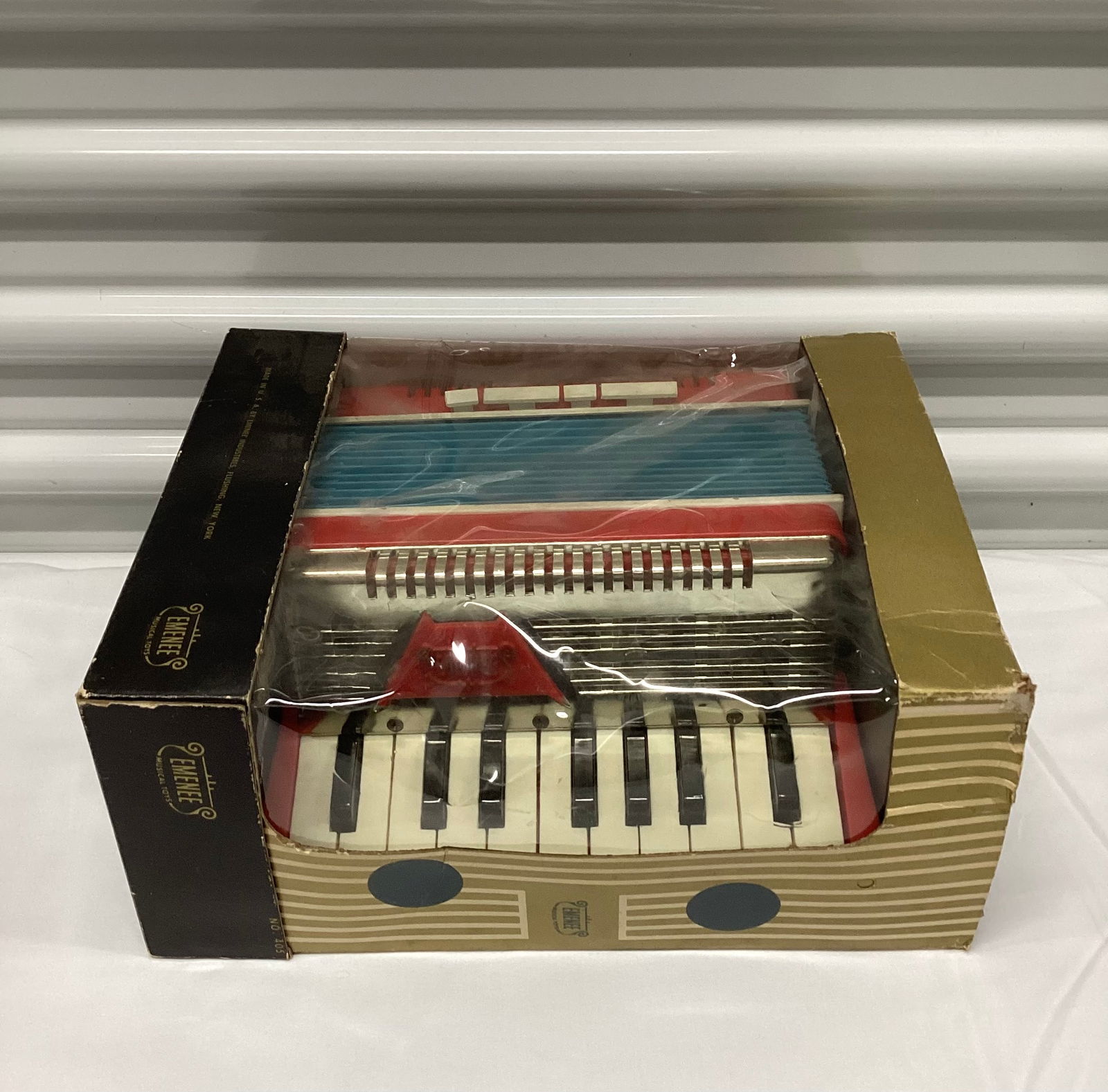 Vintage Emenee Toy Accordion No 405 in Original Box: Untested