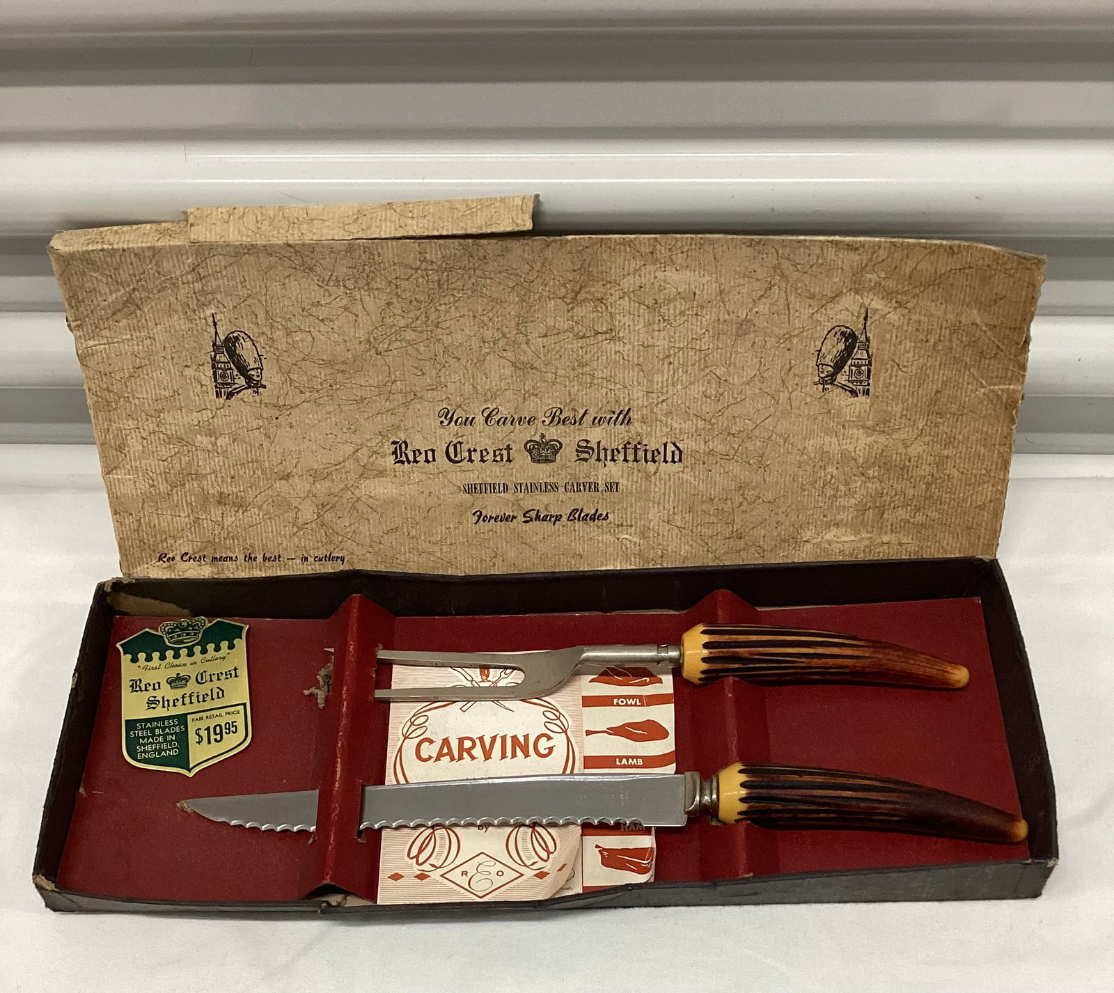 Vintage Reo Crest Sheffield Carving Set (1 of 4)