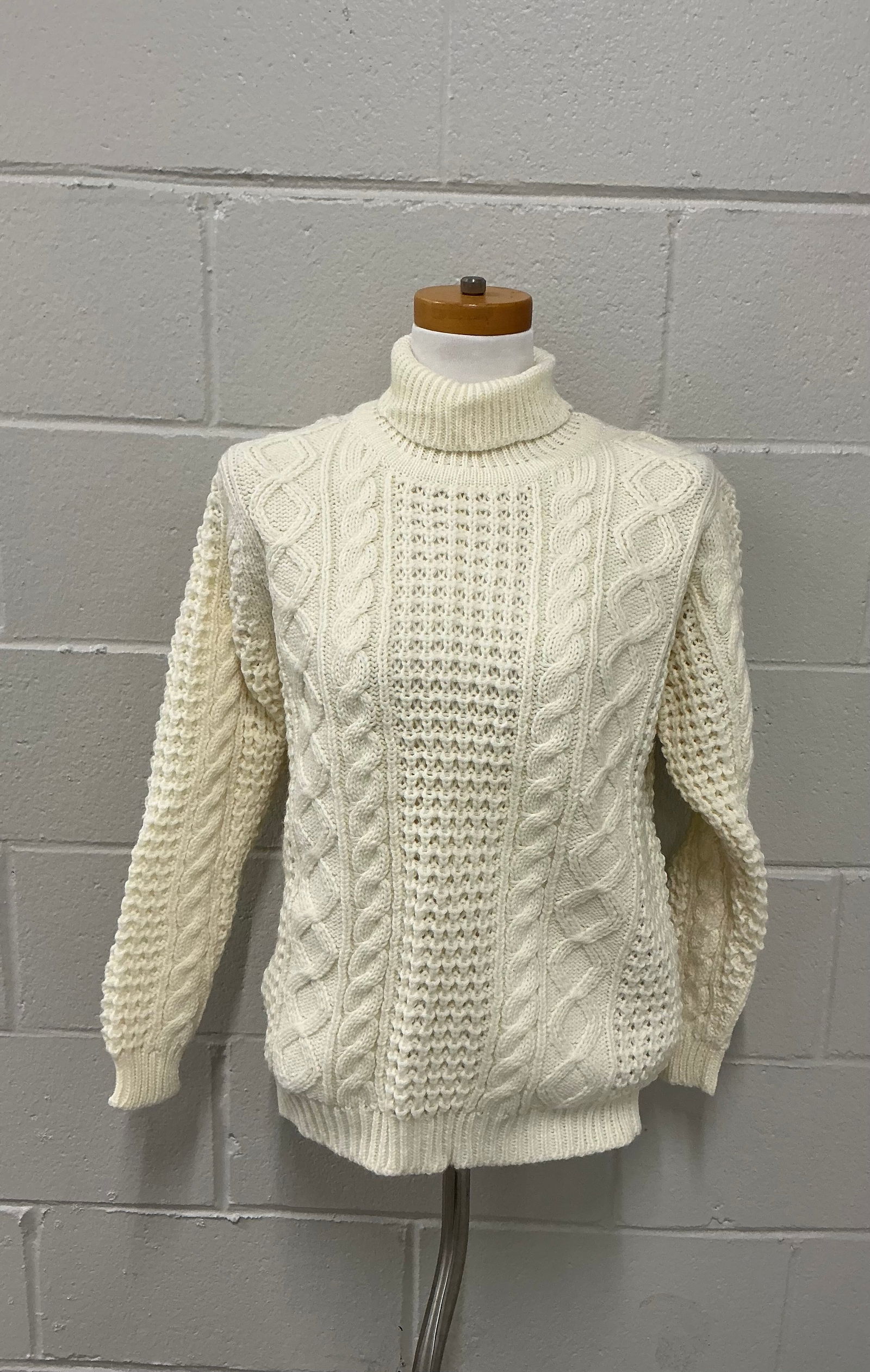 Vintage Harness Club Chunky Knit Sweater (1 of 6)