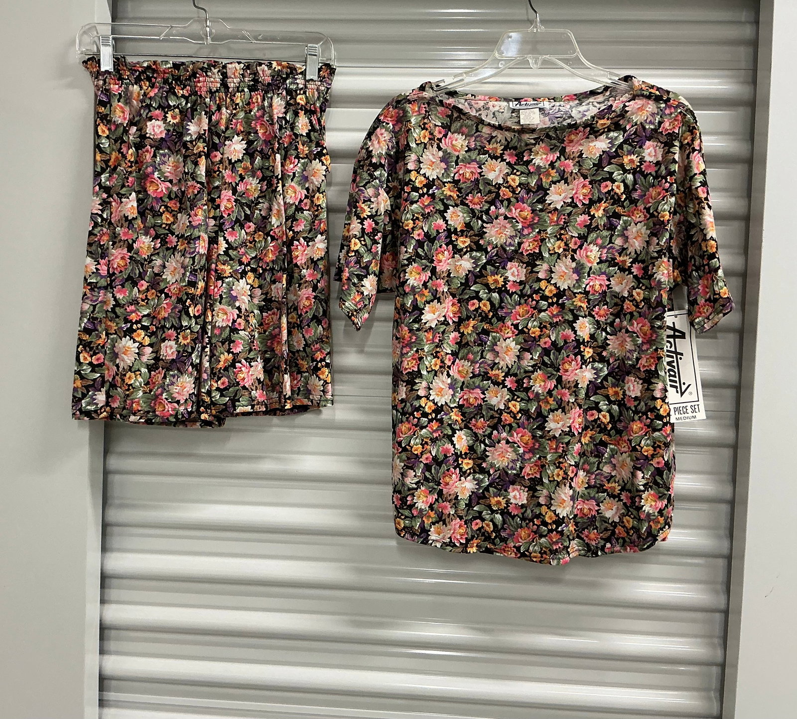 1990s Matching Two Piece Floral Short Set With Tags: Top Size M Shorts Size S