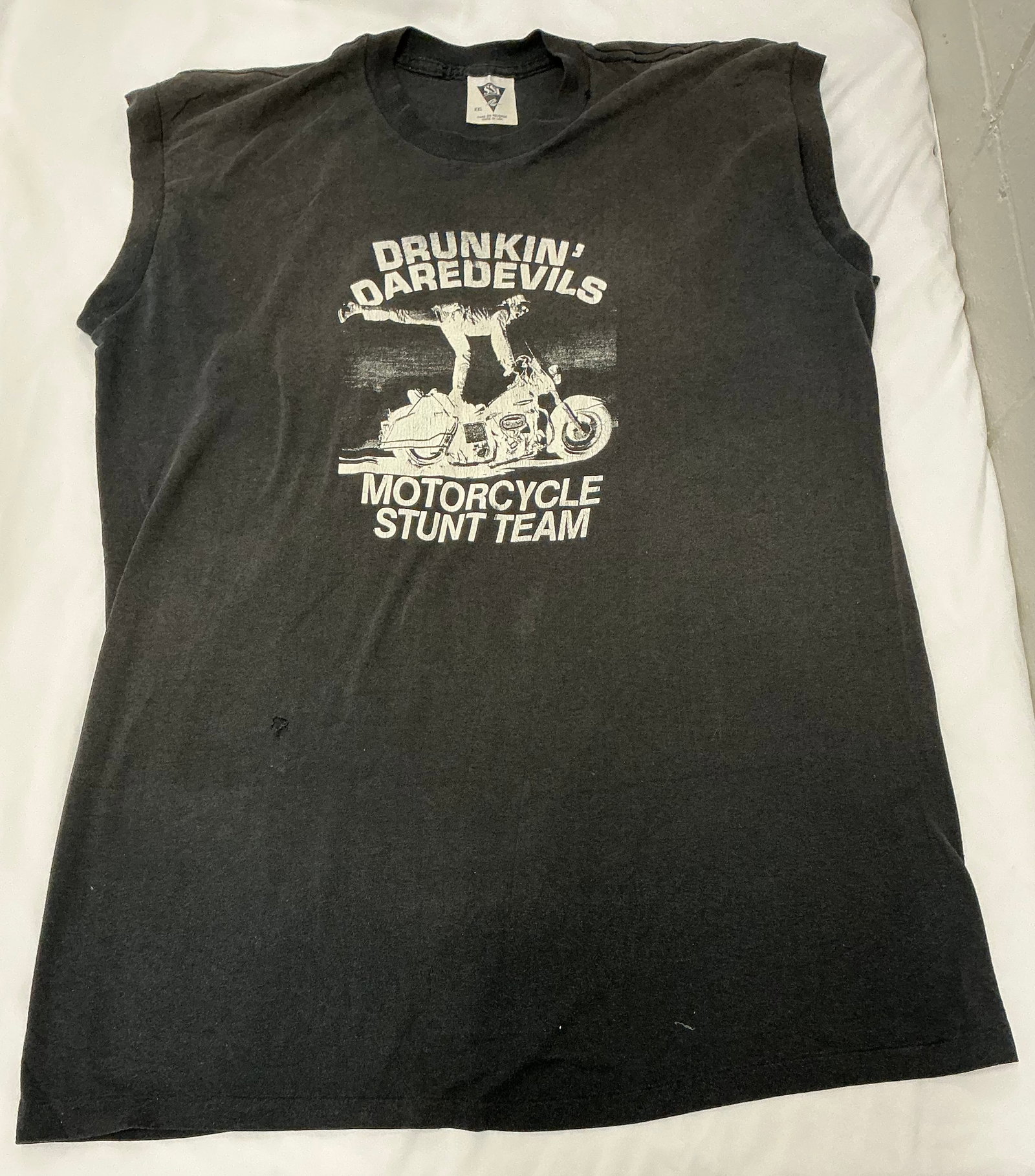 Vintage Drunkin Daredevils Motorcycle Stunt Team Sleevesless T-Shirt: Size XXL