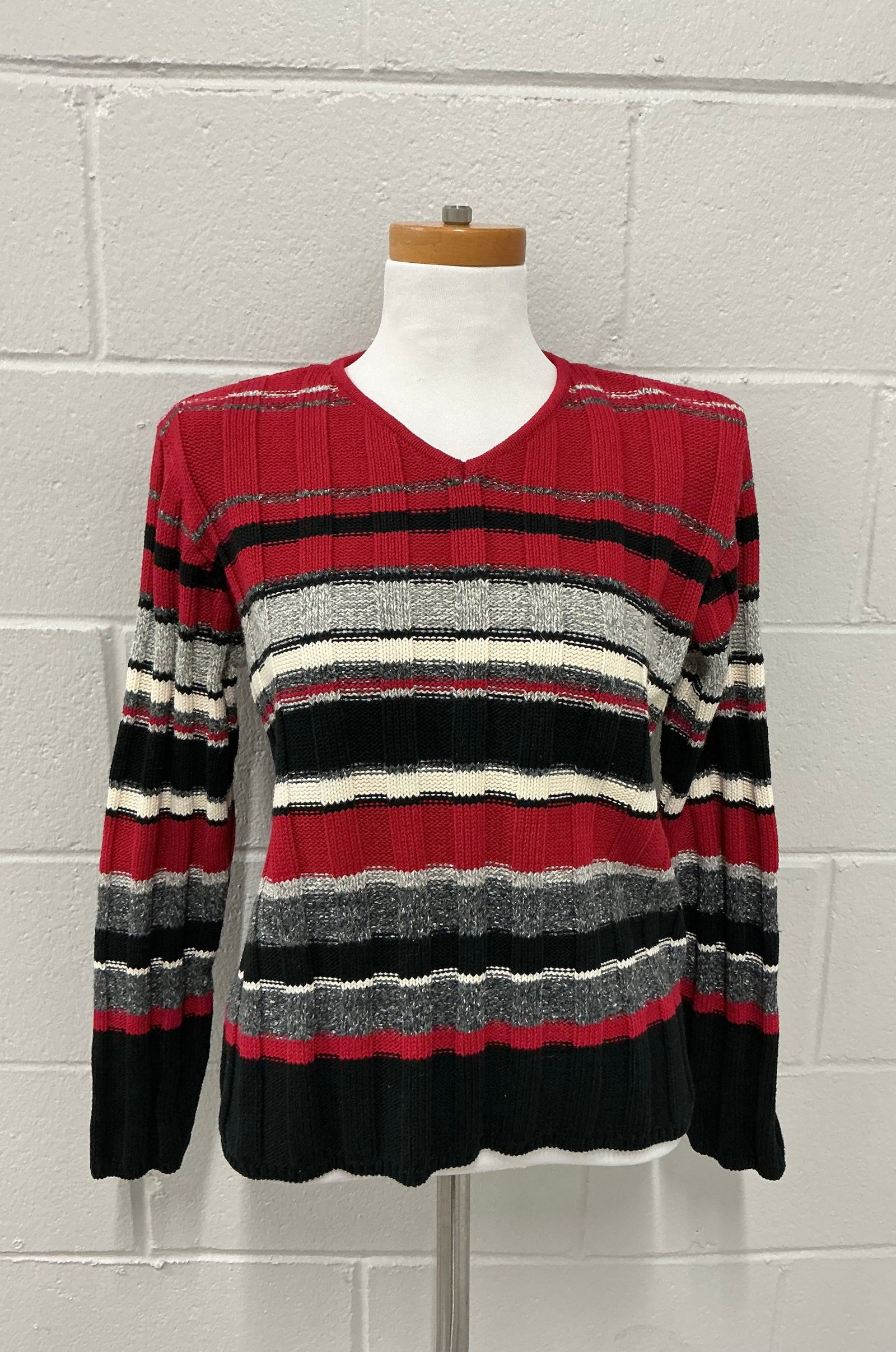 Y2K Liz Claiborne Liz Wear Sweater: Size M Petite