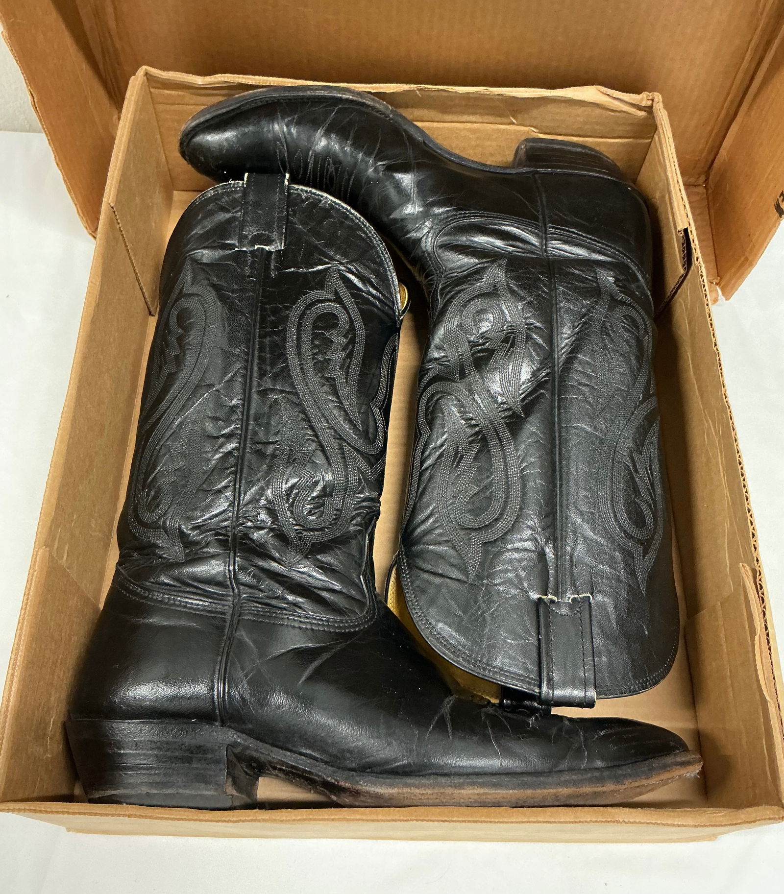 Vintage Nocona Leather Cowboy Boots: Size 10.5