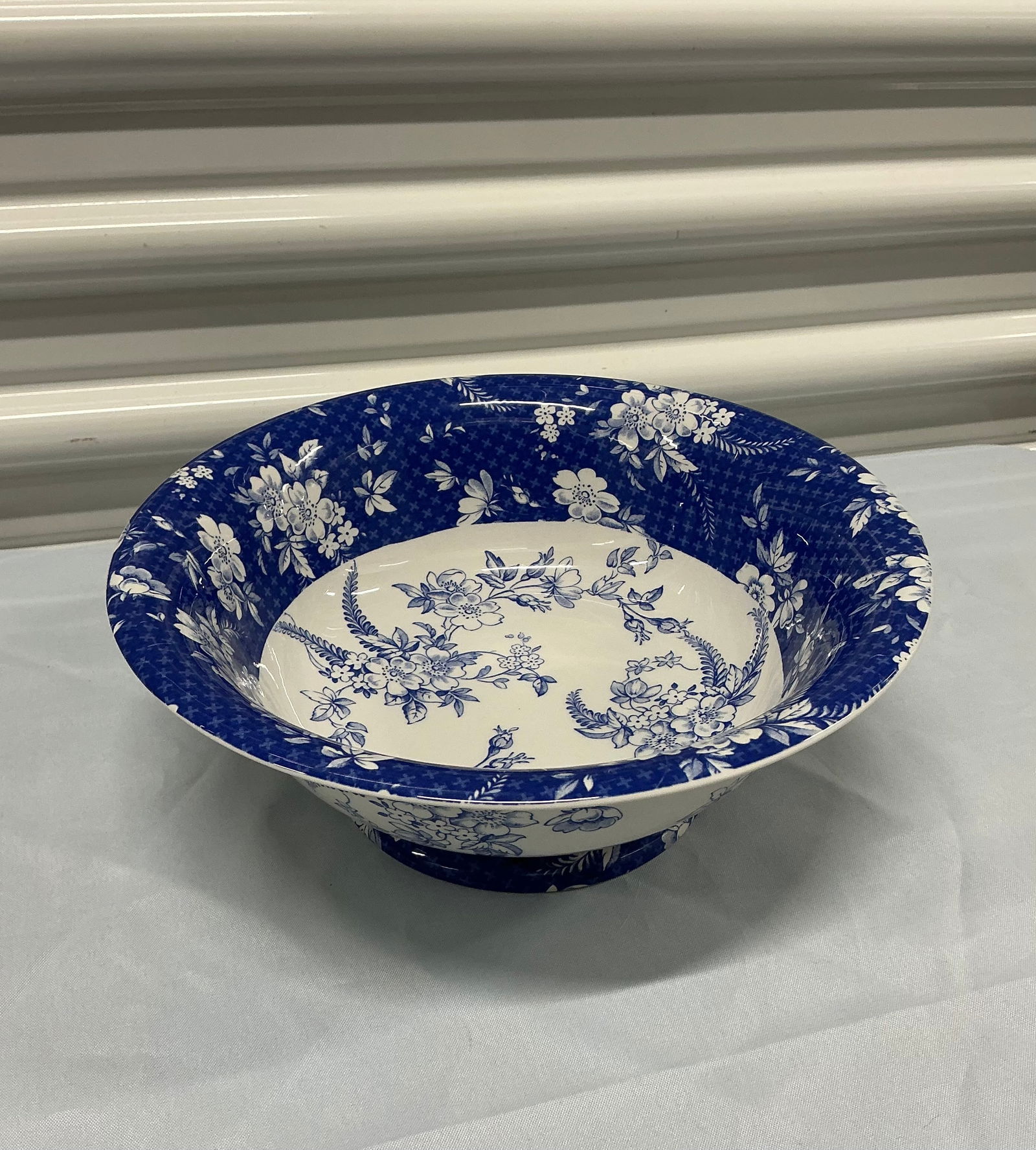 Spode Penny Lane Honeywall White Serving Bowl (1 of 7)