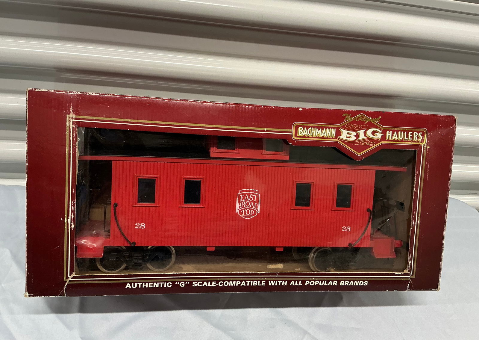 Bachman Big Haulers G Scale East Broad Top 8 Wheel Center Cupola Wood Caboose Train in Box: Box 18.5x8.25x5.5