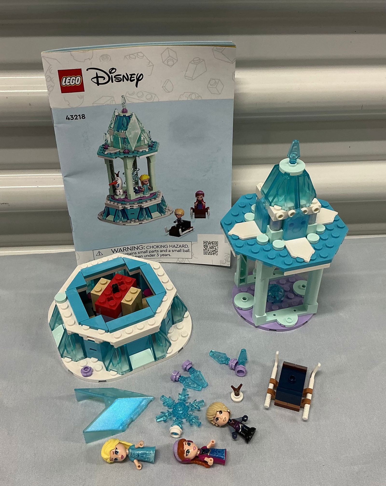 Lego Disney Anna & Elsa’s Magic Carousel (1 of 2)