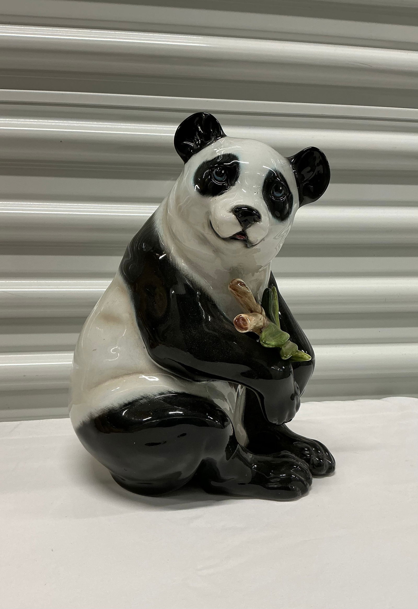 Ethan Allen Panda Statue Made in Italy: 11.5x9