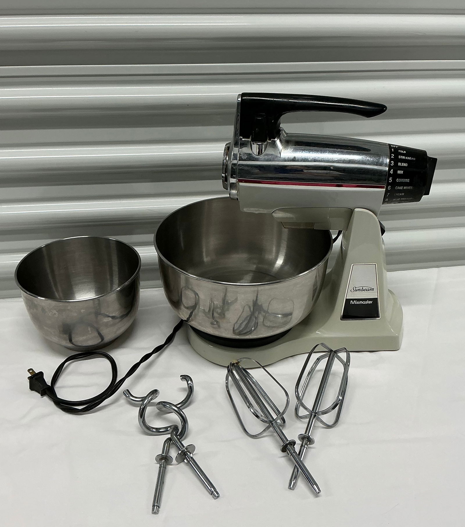 Vintage Sunbeam Mix Master (1 of 5)