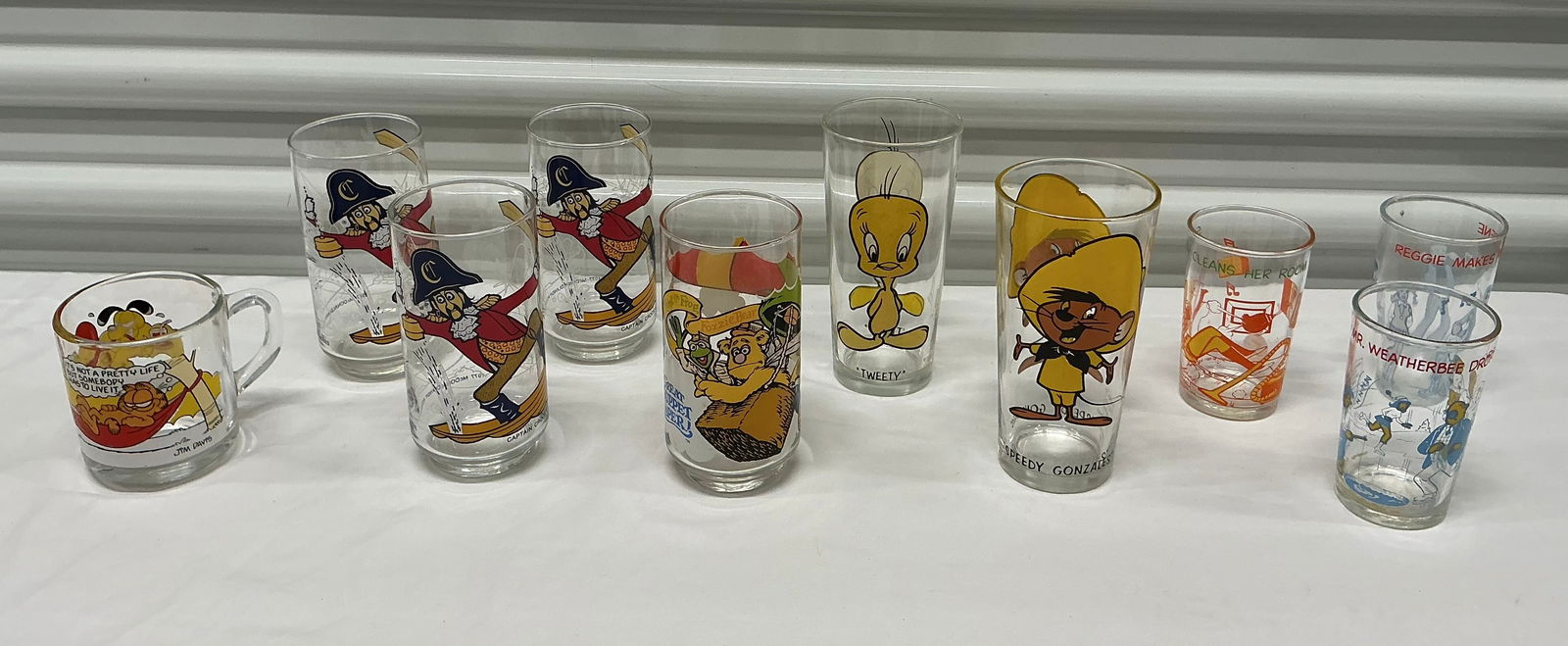 Vintage Character Glasses & Juice Glasses: Larger 6.25 in
