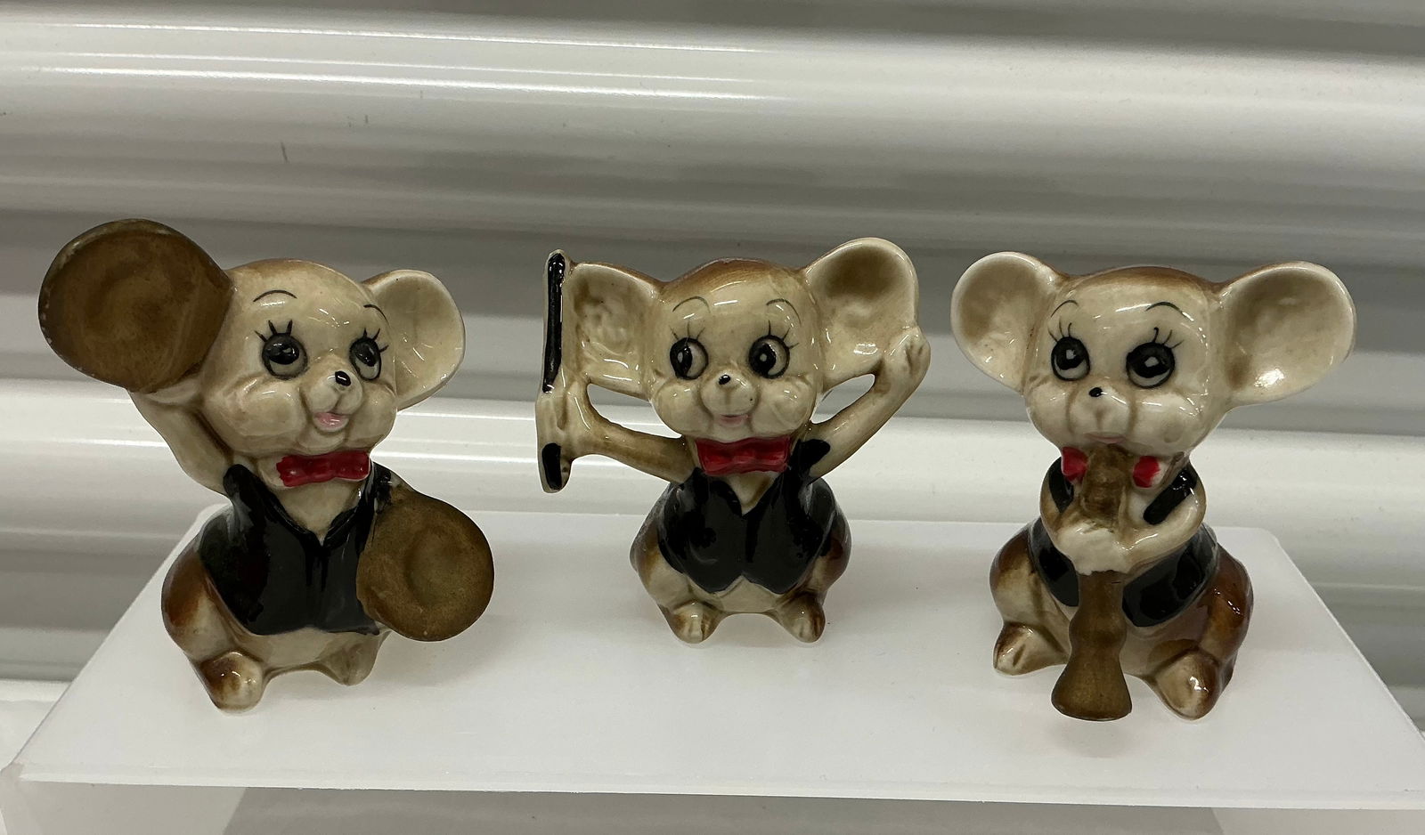 Set of Three Vintage Mice Musician Ceramic Figures Mouse Band (1 of 6)