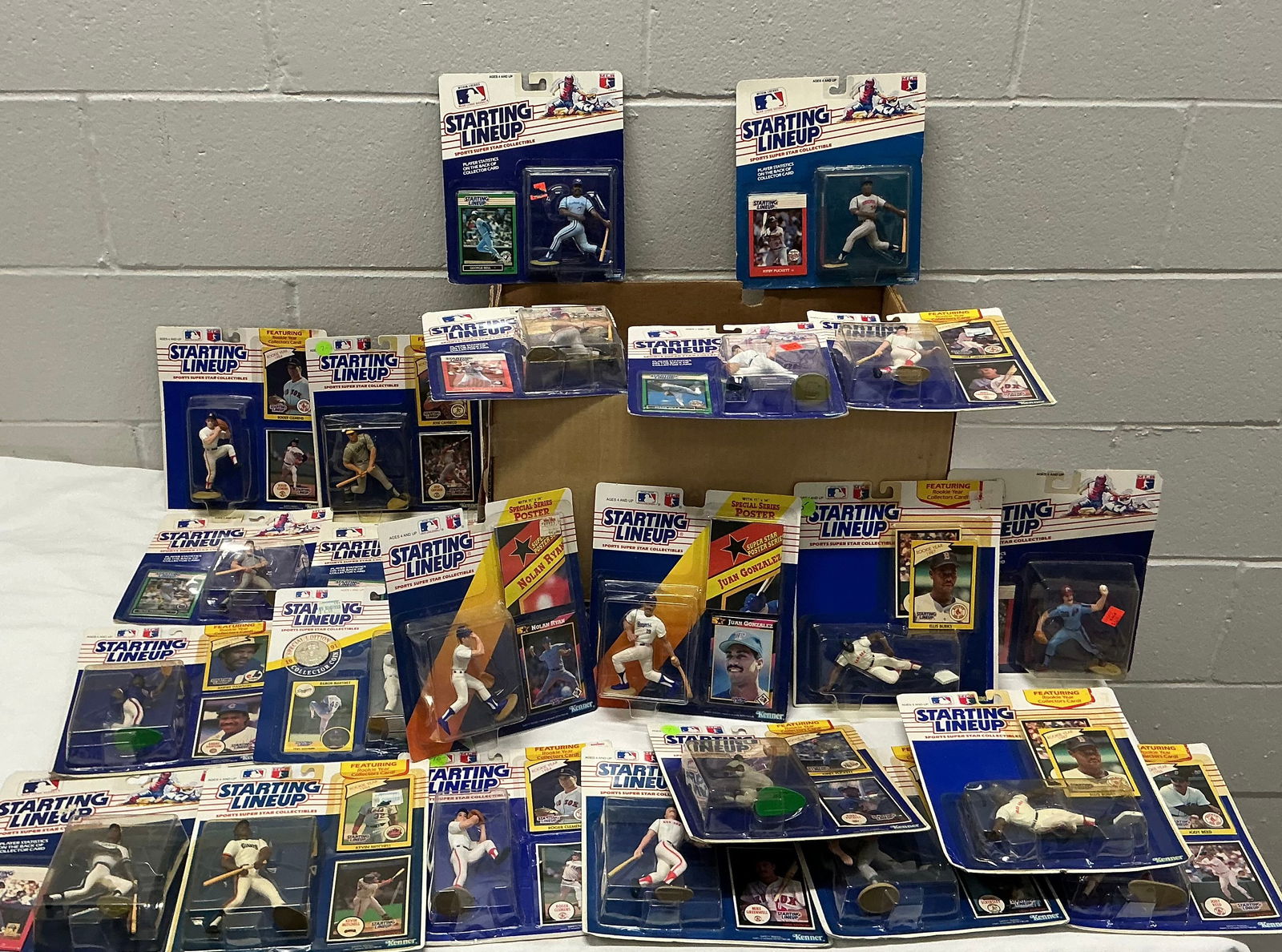 Large Collection of Starting Lineup Figures On The Card (1 of 5)