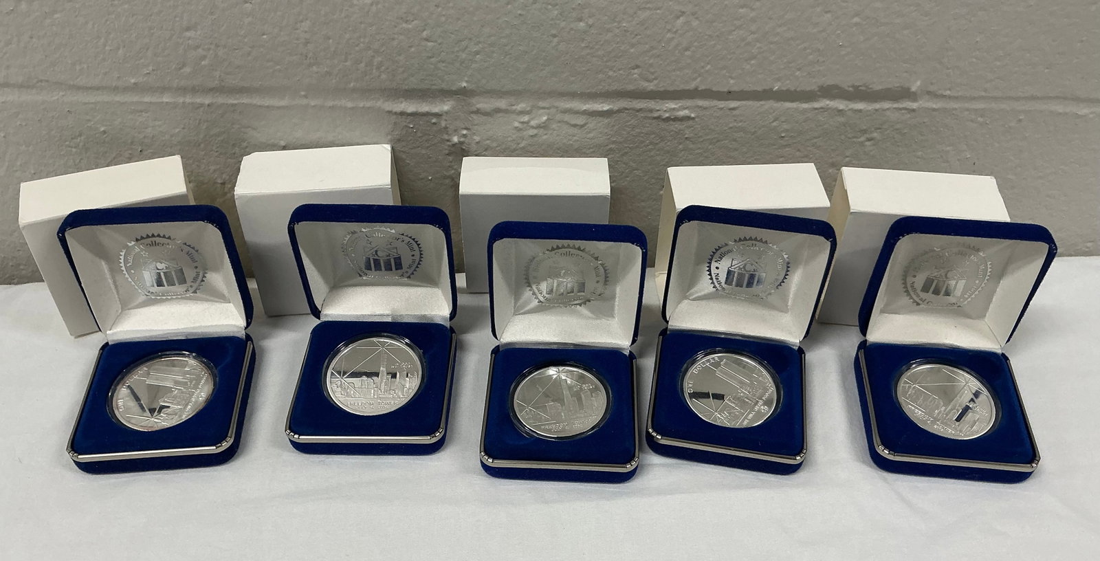 World Trade Center Freedom Tower Commemorative Coins: 2004 National Collectors Mint Silver Clad Bronze