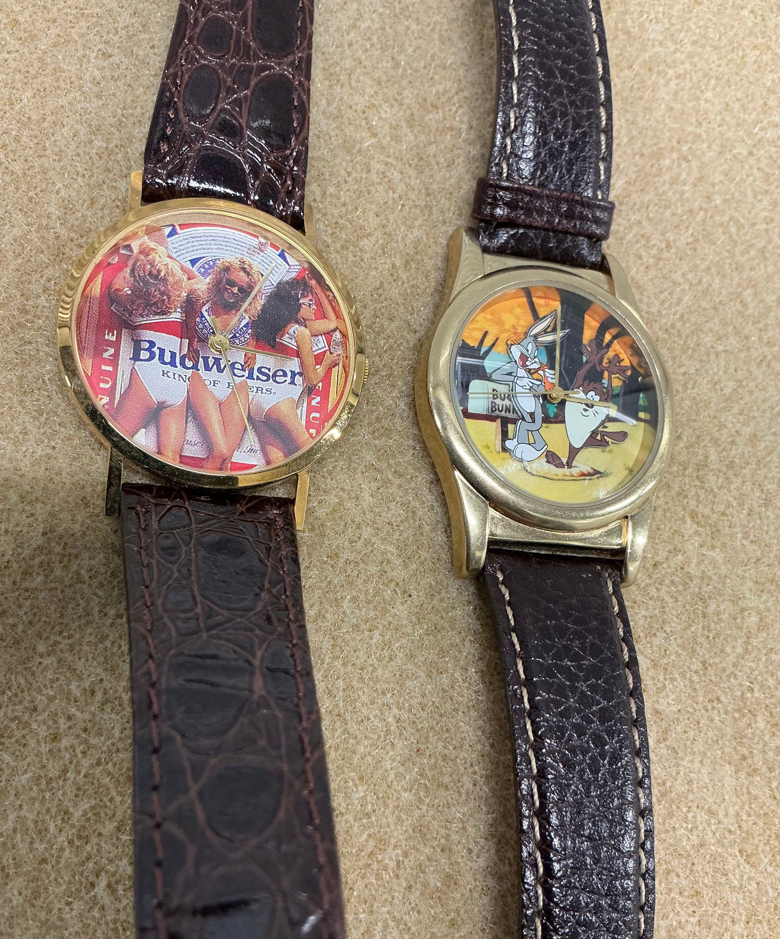 Vintage Budweiser Girls & Animators Kit Limited Edition Looney Tunes Watches (1 of 6)