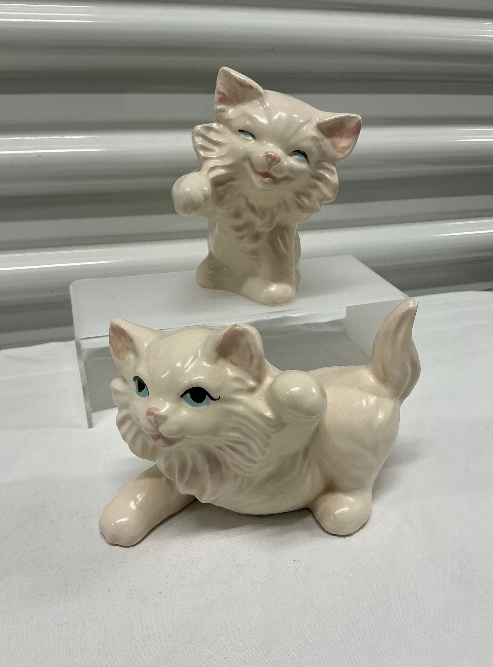 Pair Of Vintage Ceramic Cats (1 of 4)