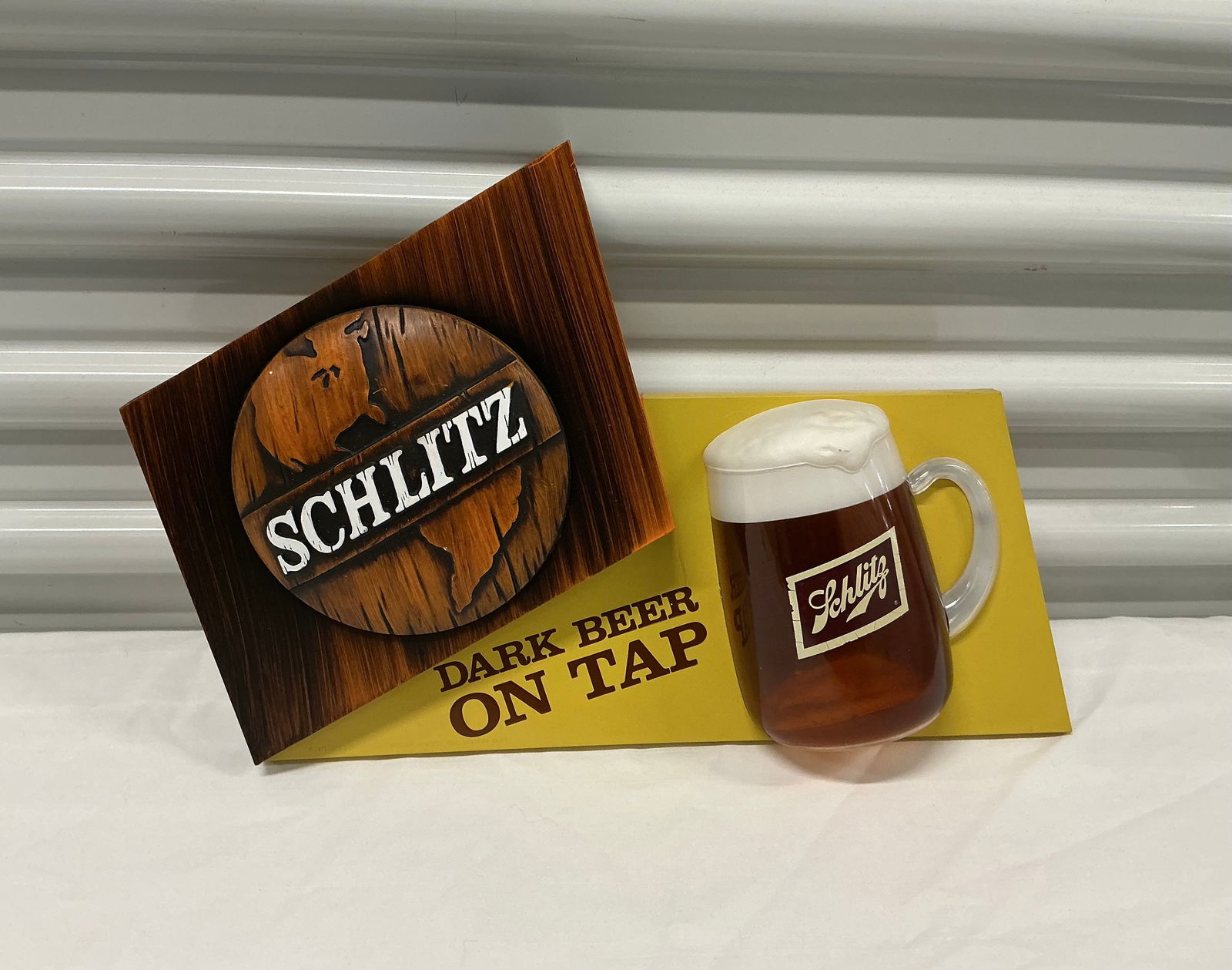 Vintage Schlitz Beer Sign (1 of 4)