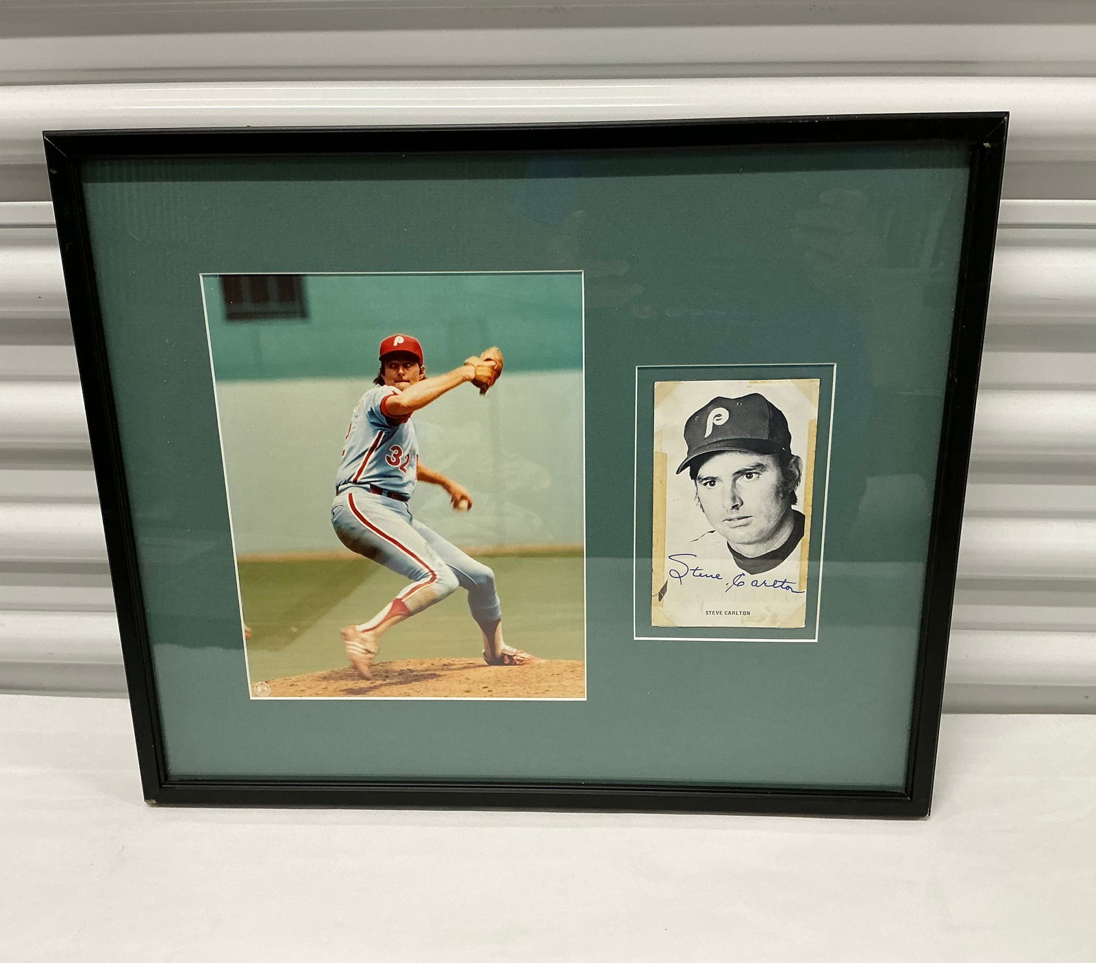 Signed Steve Carlton Photo Plaque (1 of 4)