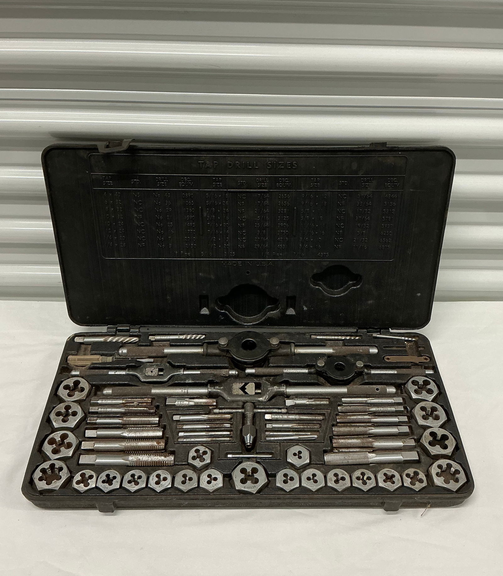Craftsman Mechanics Tap And Die Set (1 of 4)