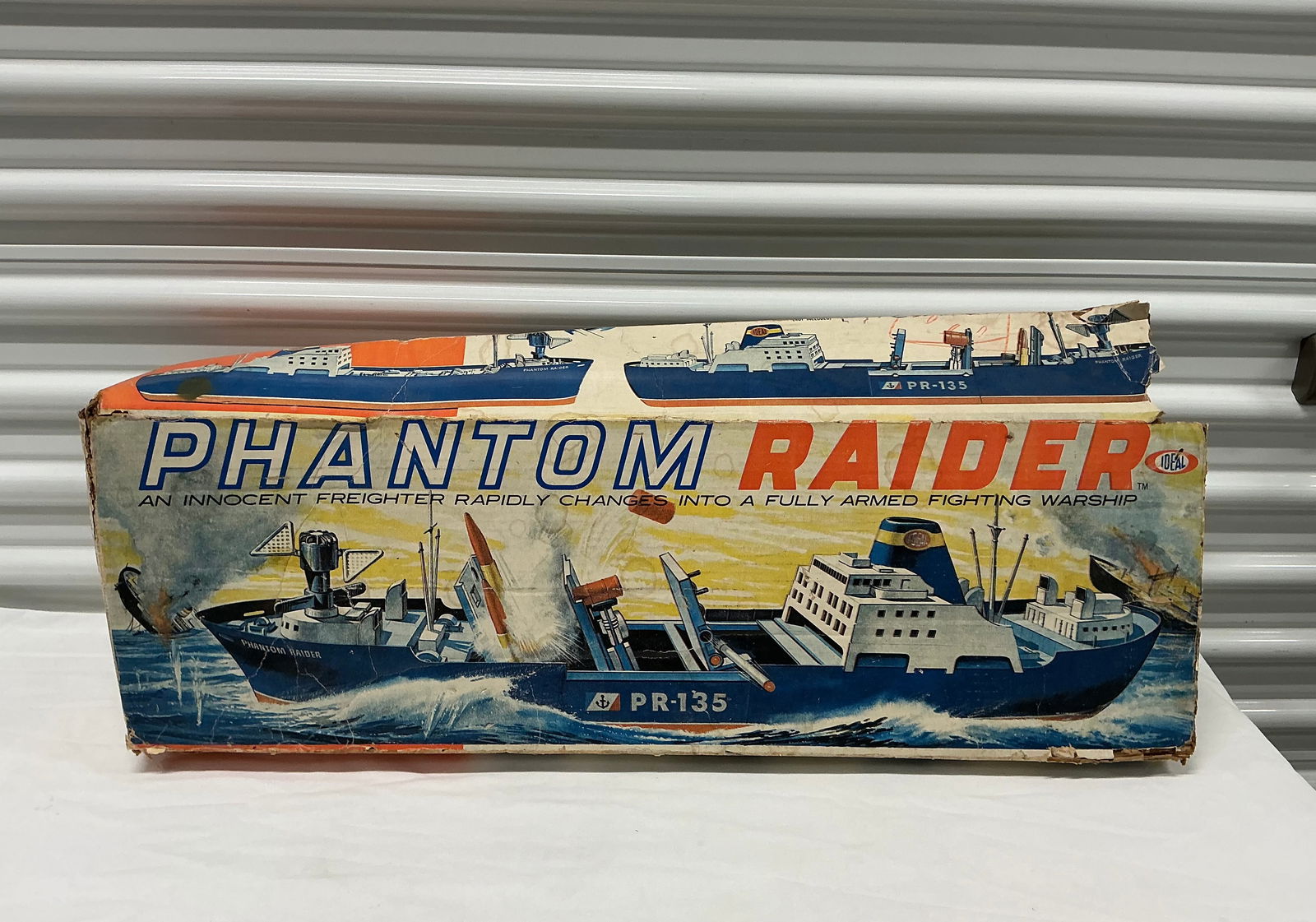 1964 Ideal Phantom Raider Warship With Original Box (1 of 7)