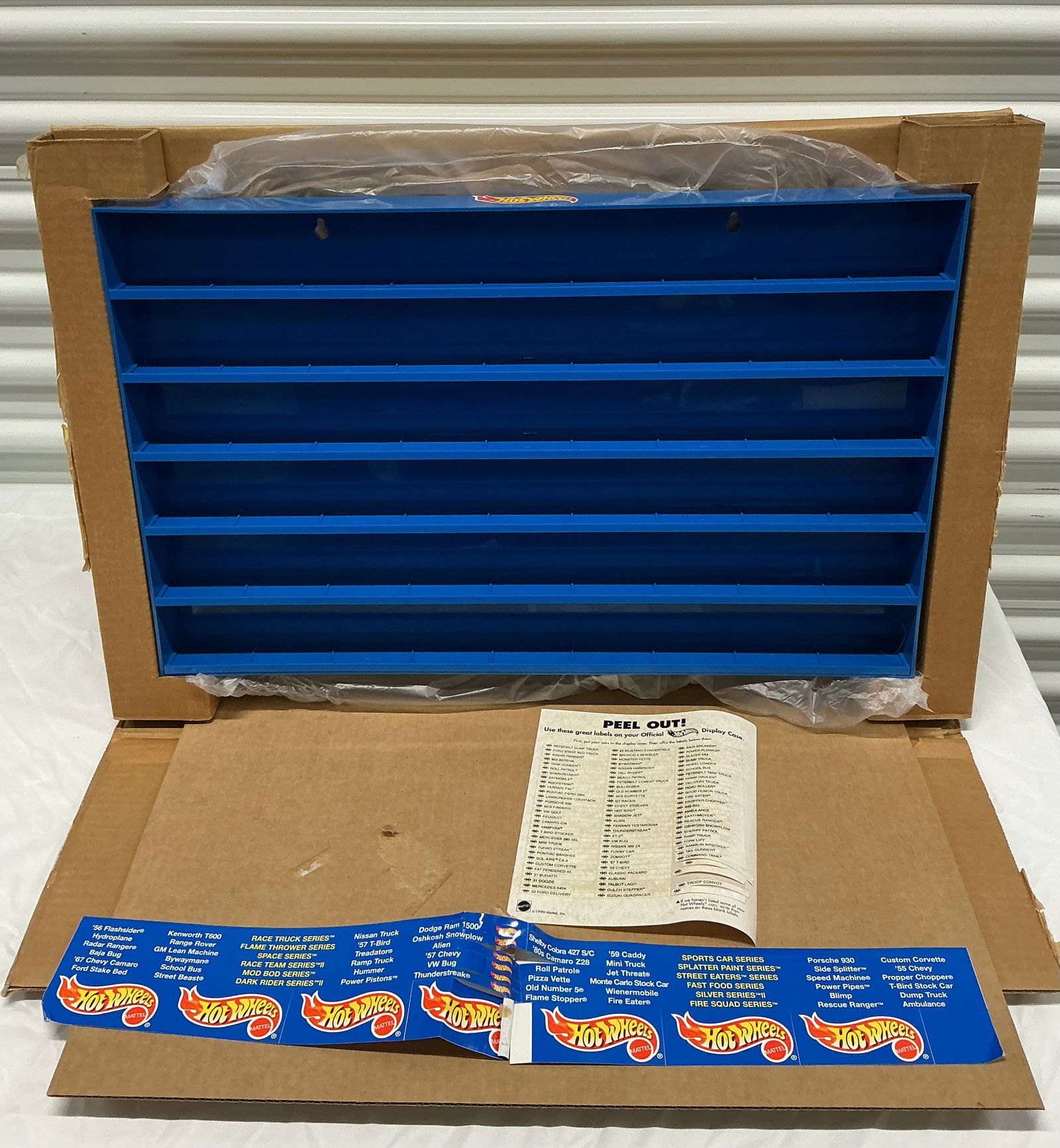 1990 New Old Stock Hot Wheels Display Case #151 (1 of 8)