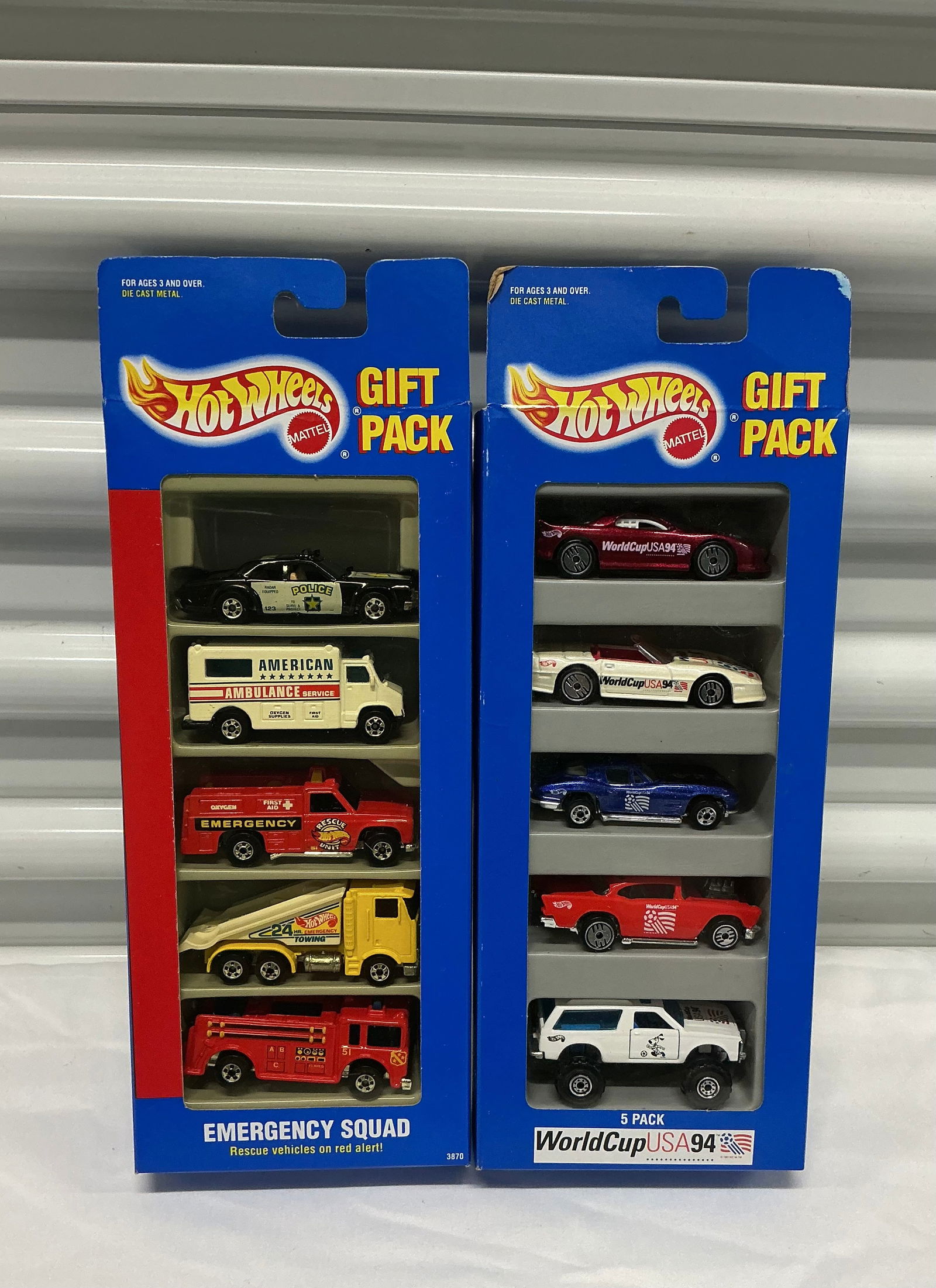 1994 World Cup USA & 1991 Emergency Squad Hot Wheels Gift Packs (1 of 4)