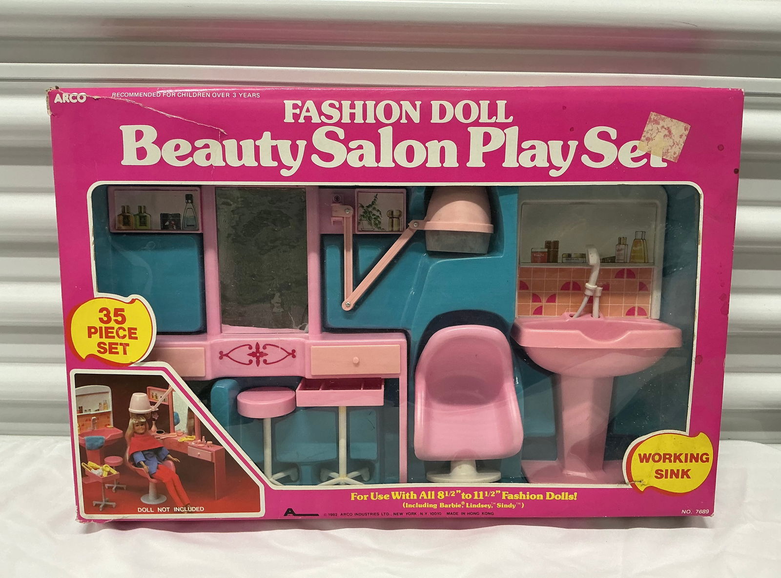 1982 Beauty Salon Play Set for Barbie: Arco 1982 - For 8.5-11.5” dolls