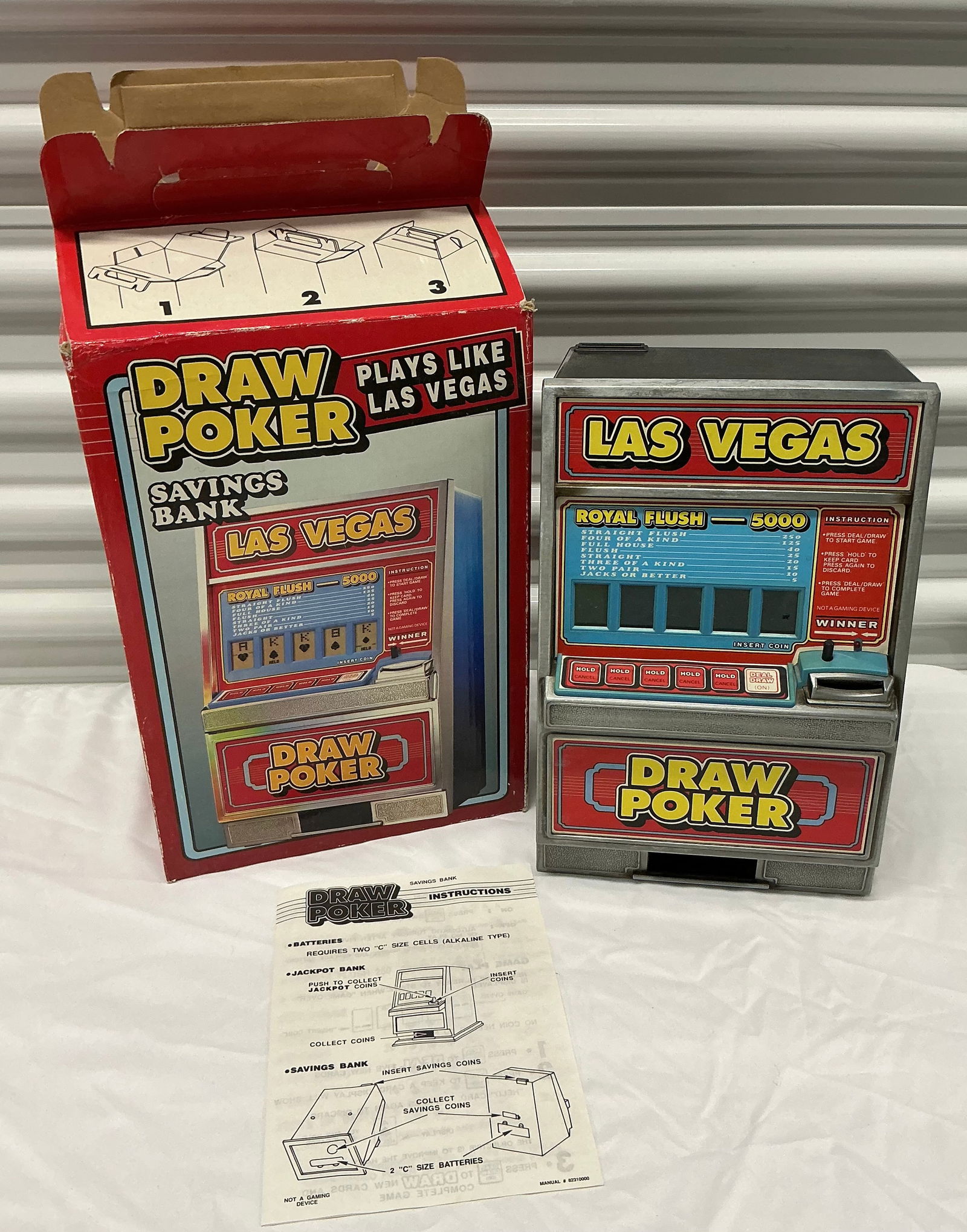 Vintage Las Vegas Draw Poker Slot Machine Bank (1 of 4)