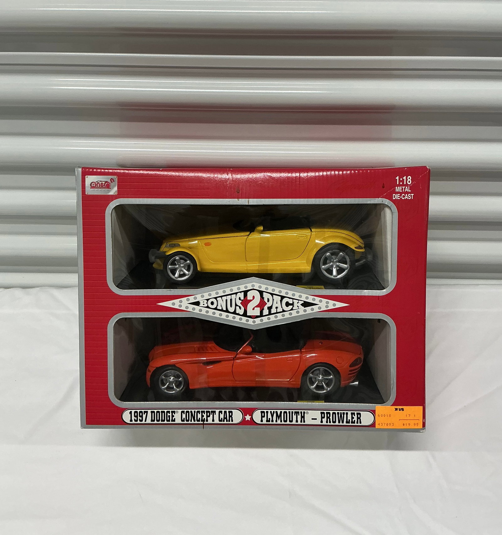 1997 Anson 1:18 Metal Die-Cast Dodge Concept Car & Plmouth Prowler: Bonus 2 Pack