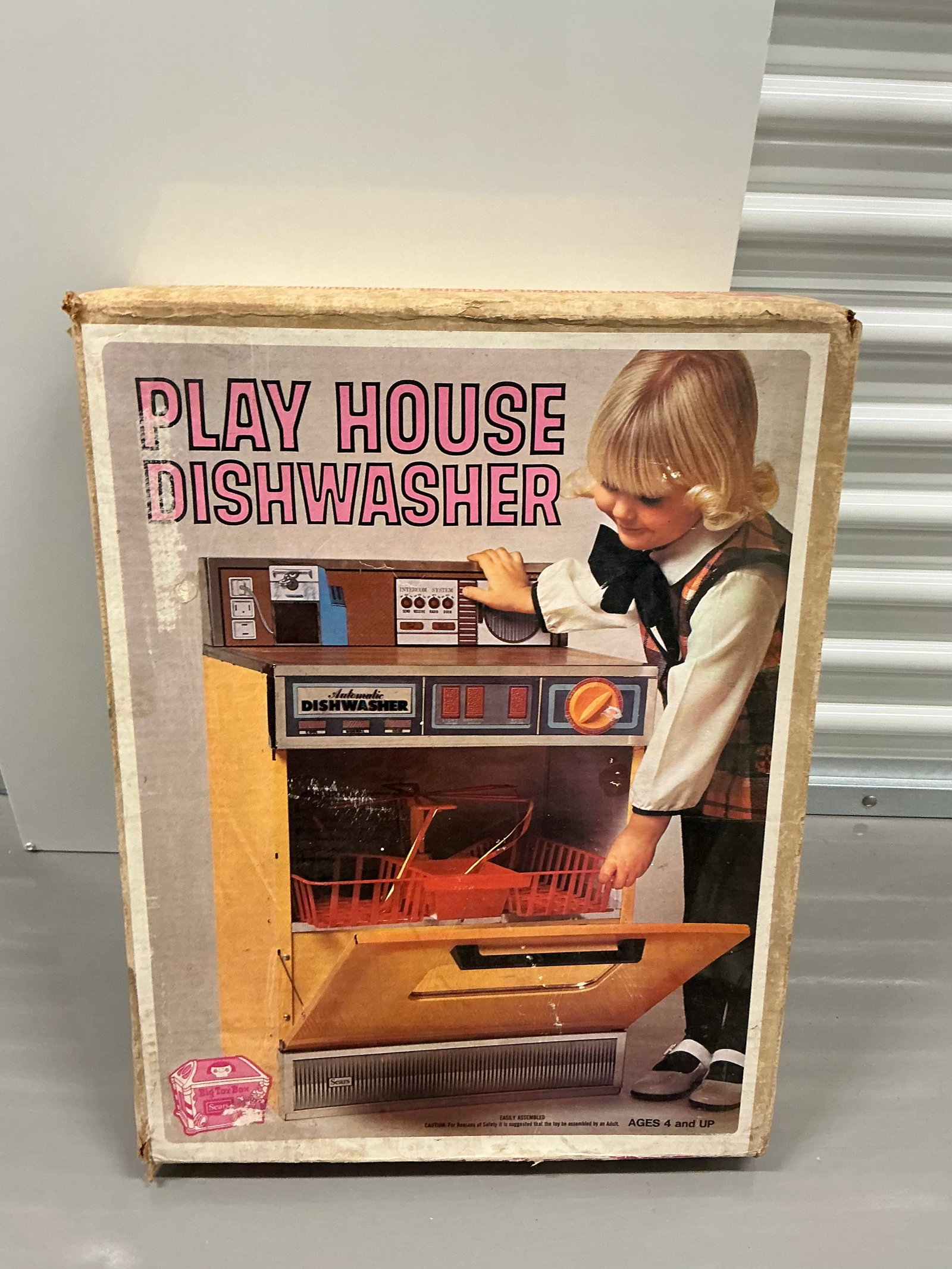 Vintage Sears Wolverine 28 inch Pressed Steel Dishwasher: Original Box, unassembled