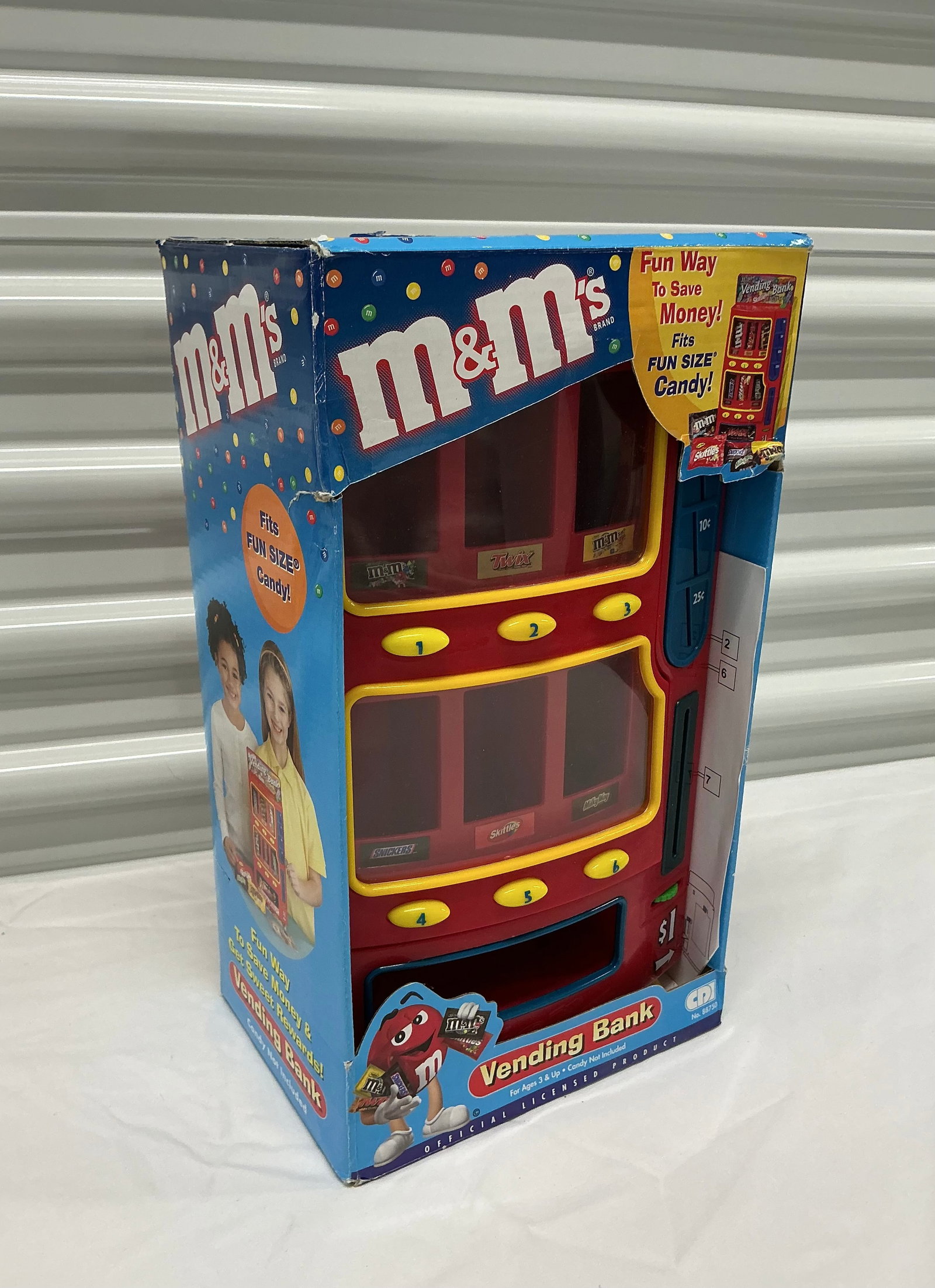 2007 M&Ms Vending Machine Bank: Untested