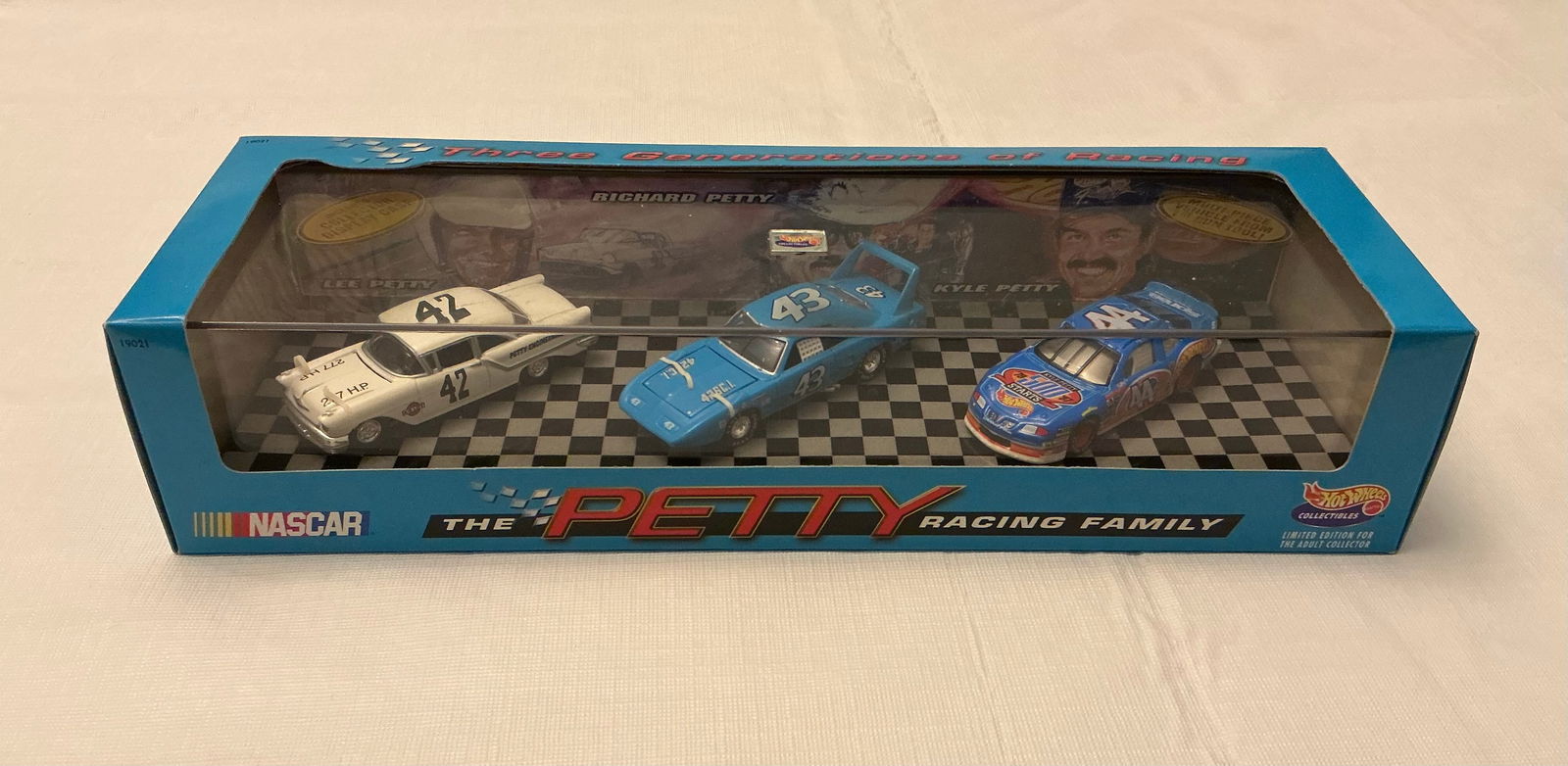 Hot Wheels Collectibles The Petty Racing Family NASCAR Limited Edition Set (1 of 5)