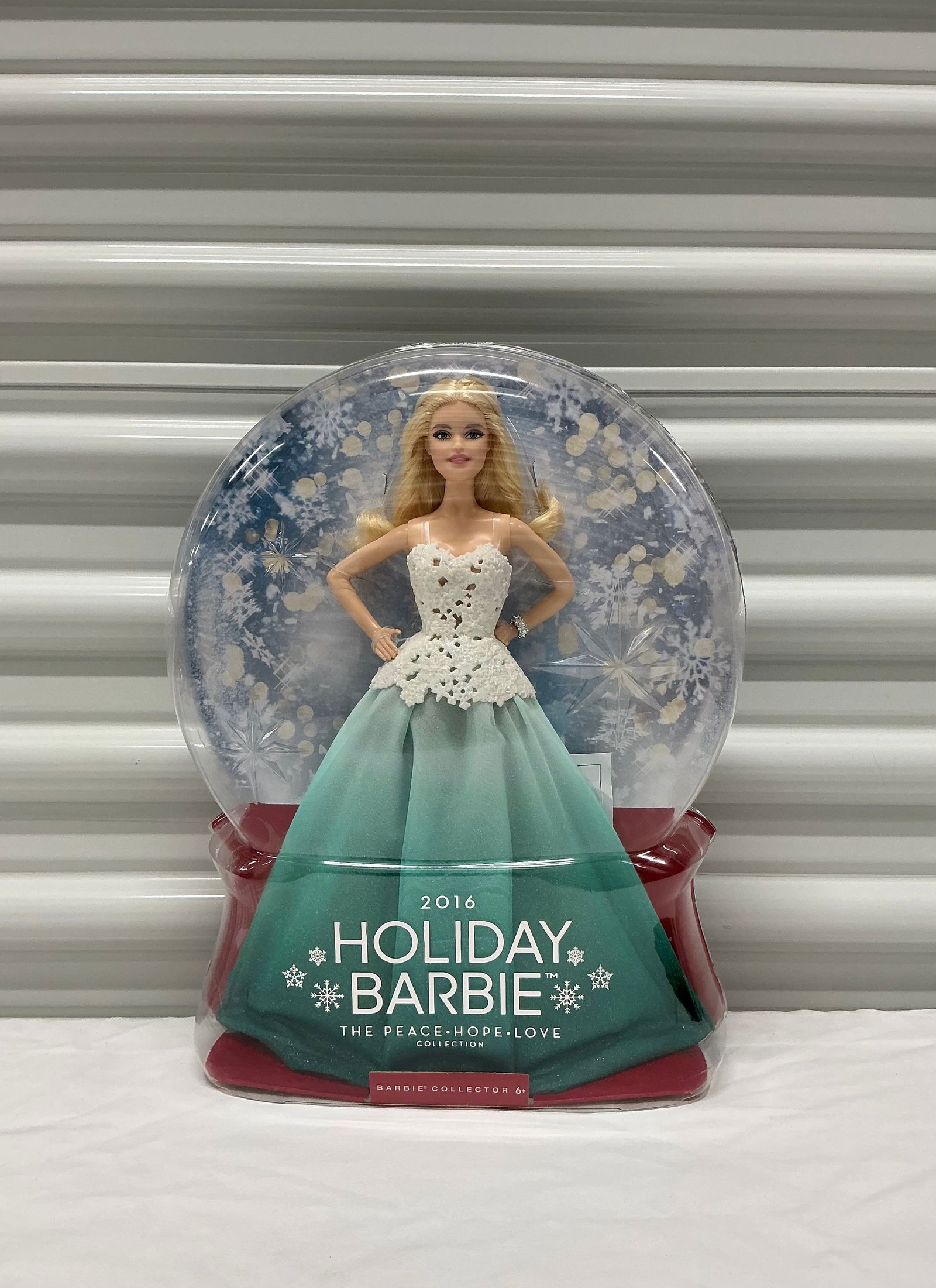 2016 Holiday Barbie: New In Box