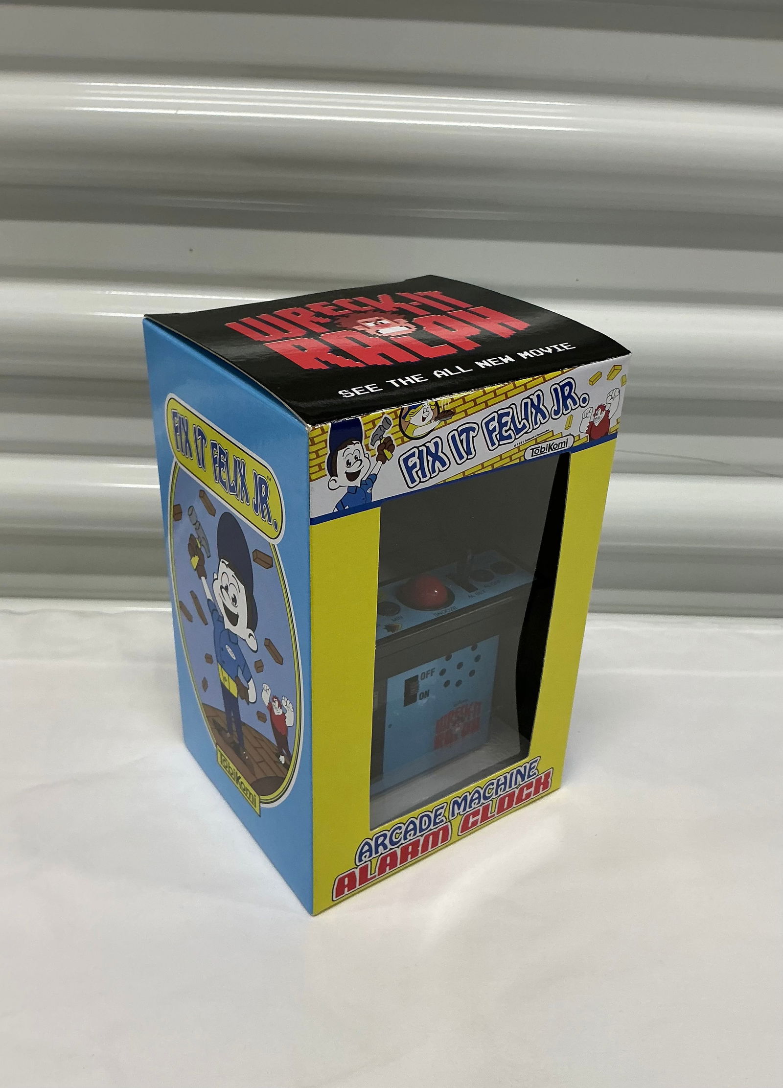 Wreck it Ralph Arcade Machine Alarm Clock (1 of 4)