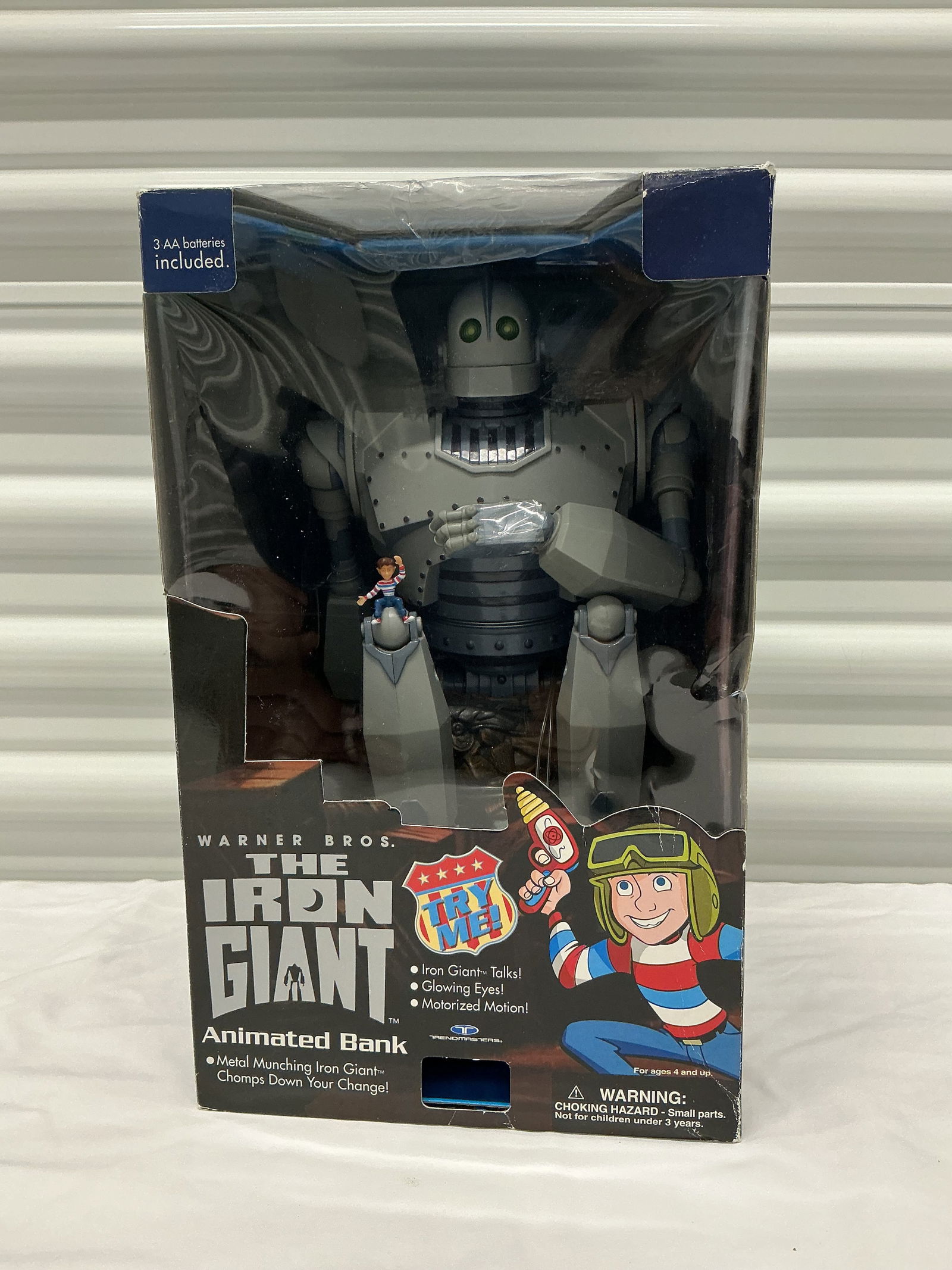 1999 Warner Bros The Iron Giant Animated Bank (1 of 5)