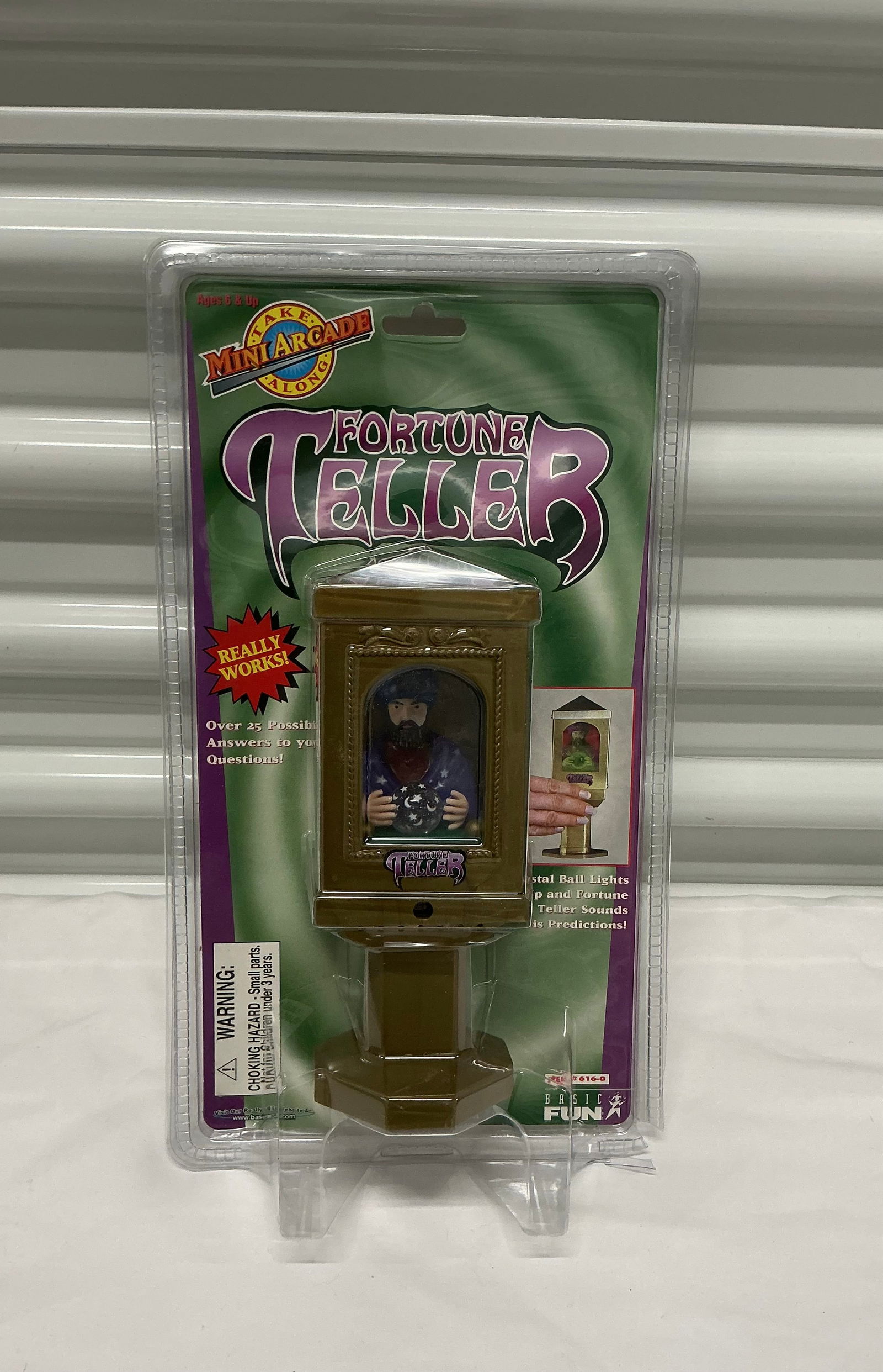 Basic Fun Pocket Arcade Fortune Teller (1 of 4)