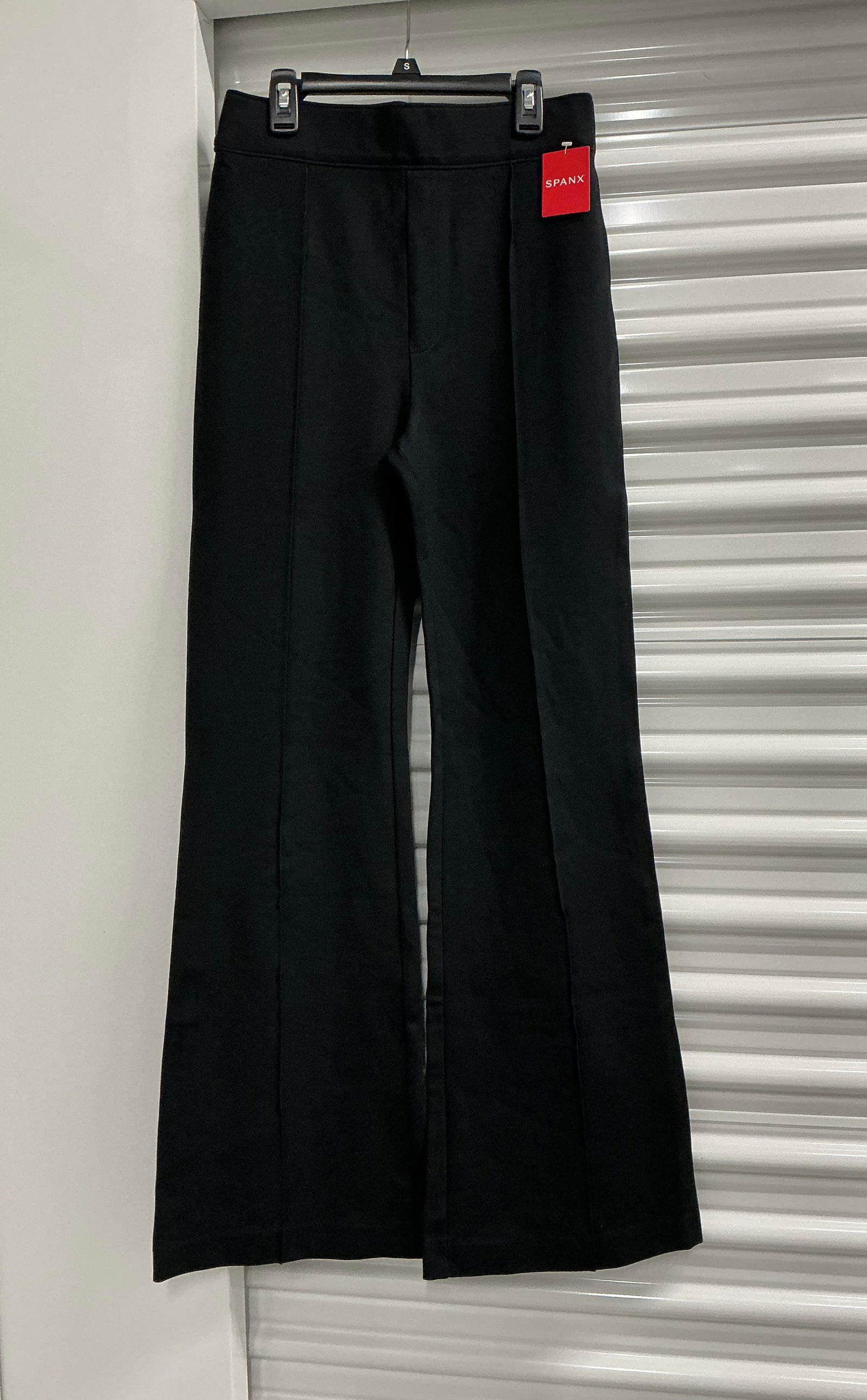 New With Tag Spanx High Rise Flare Classic Black Pants (1 of 5)