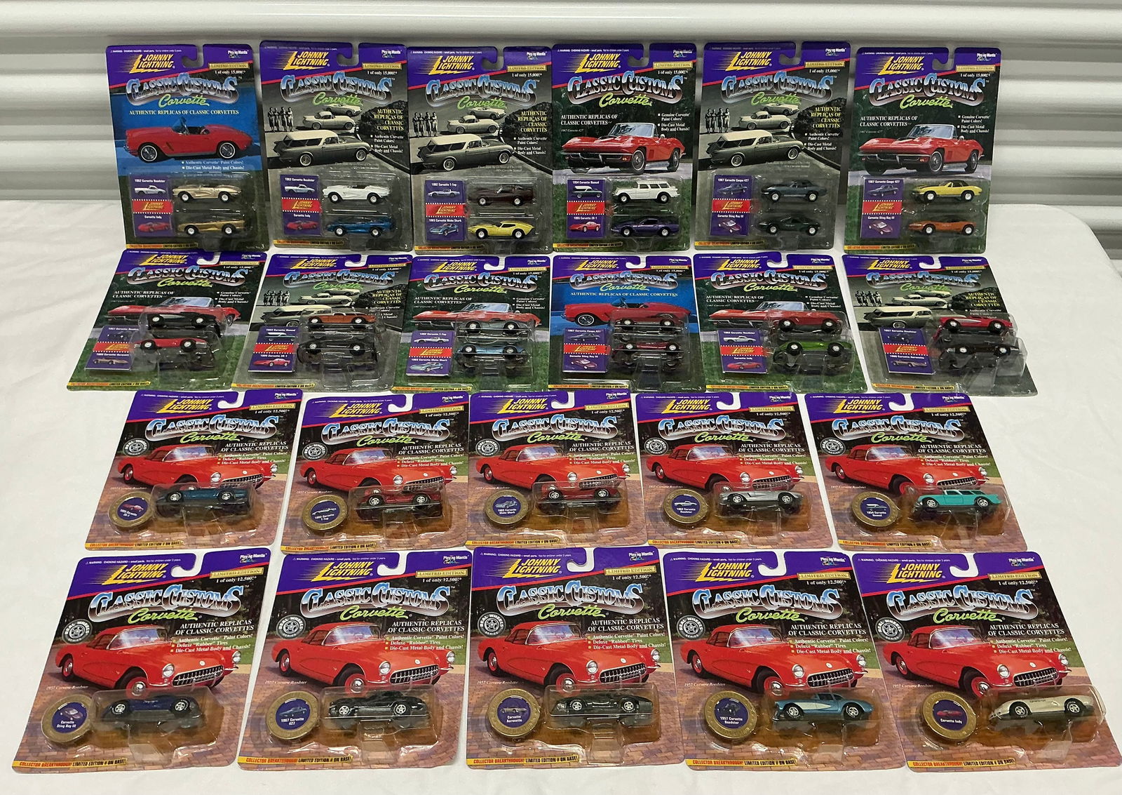 1990s Johnny Lightning Classic Customs Corvettes (1 of 10)