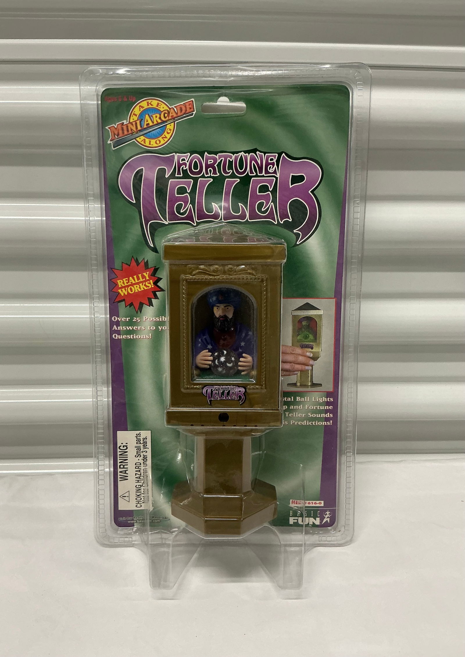 1999 Basic Fun Fortune Teller Mini Arcade (1 of 4)