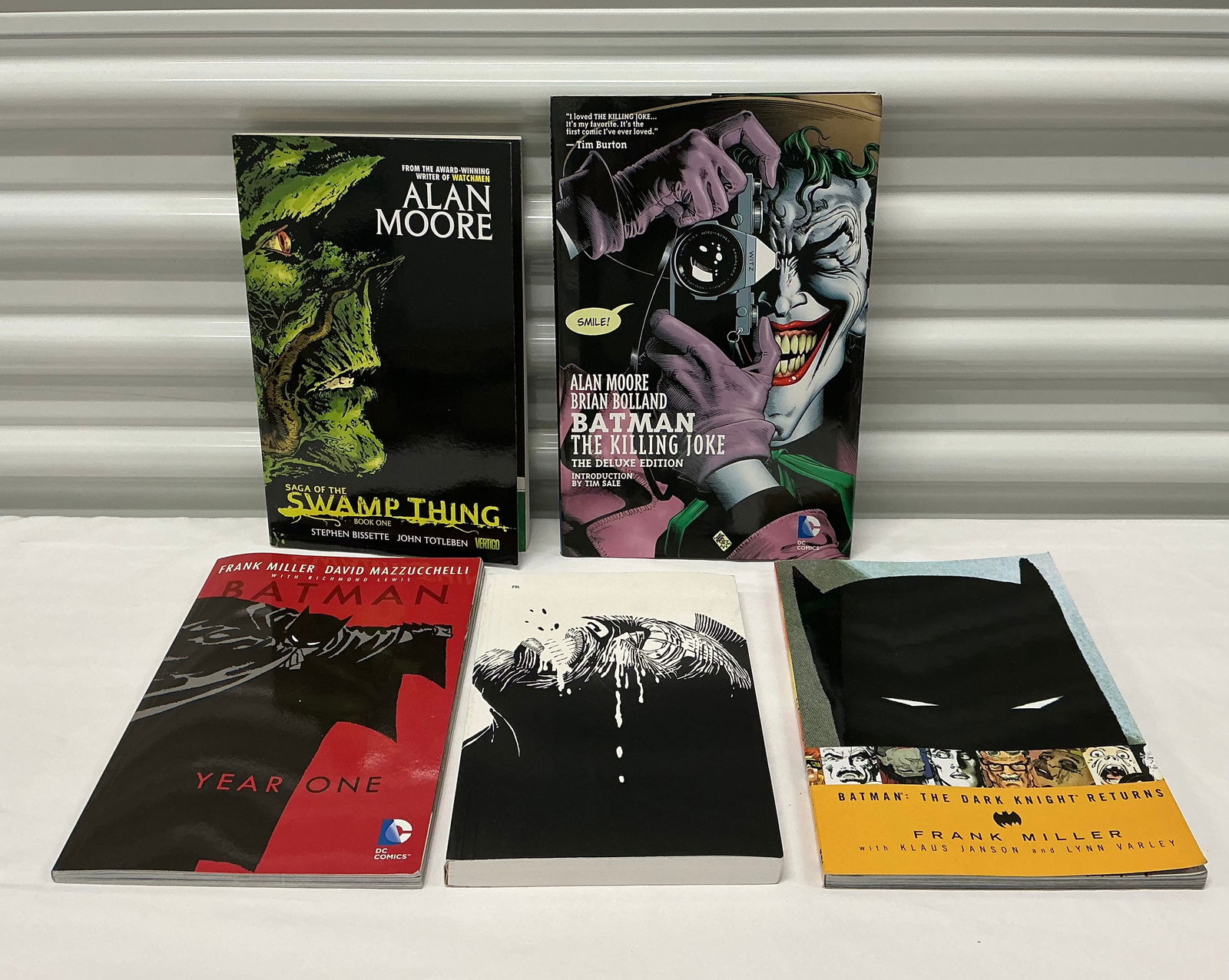 DC Frank Miller Alan Moore Graphic Novels: Batman The Killing Joke Deluxe Edition Hardcover With Dust Jacket