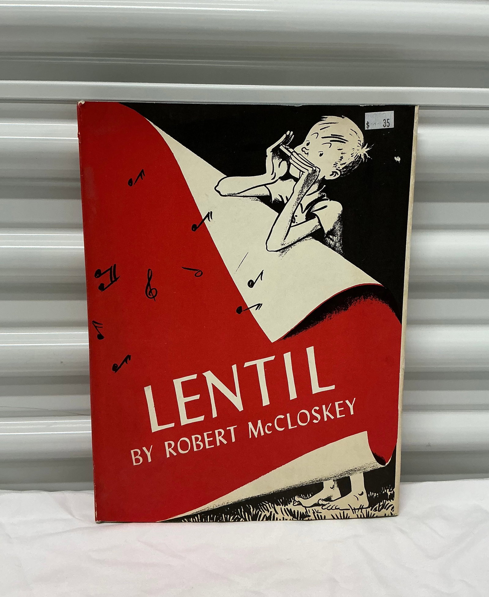 Hard Cover With Dust Jacket Lentil By Robert McCloskey: 1961 Sixth Printing