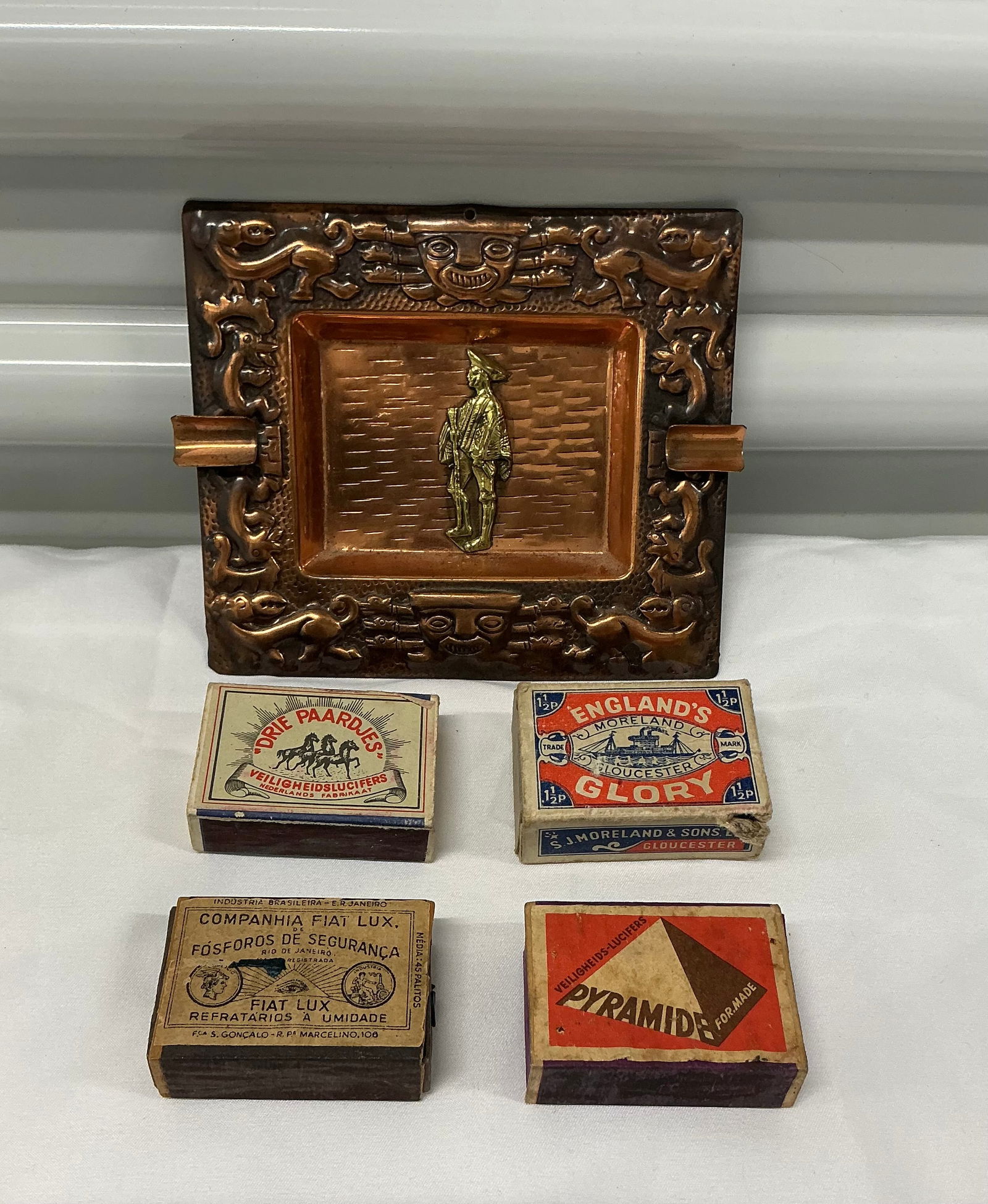 Vintage Matchboxes & Ashtray (1 of 4)