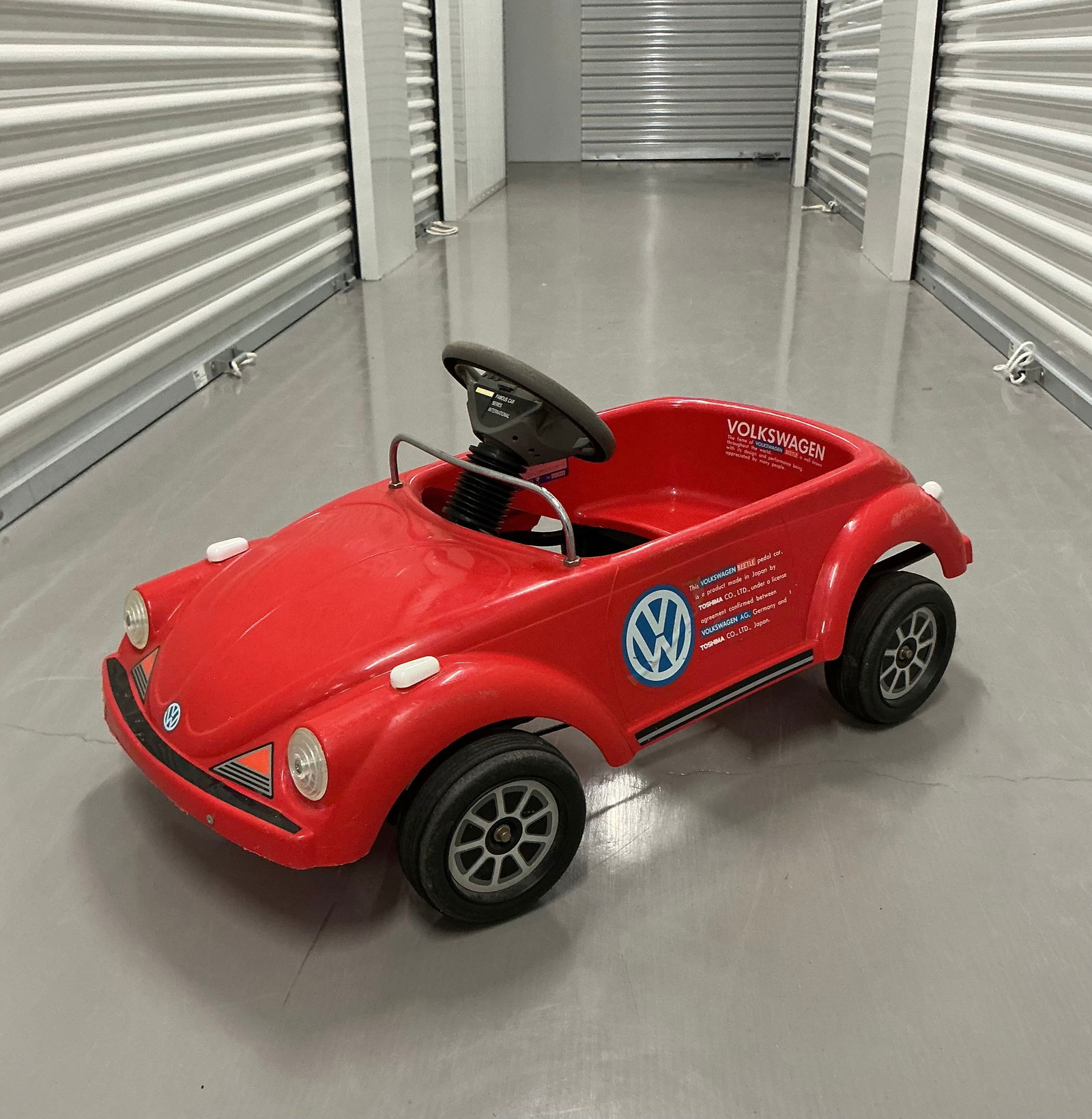 Toshiba Japan Red Volkswagen Beetle Pedal Car (1 of 9)